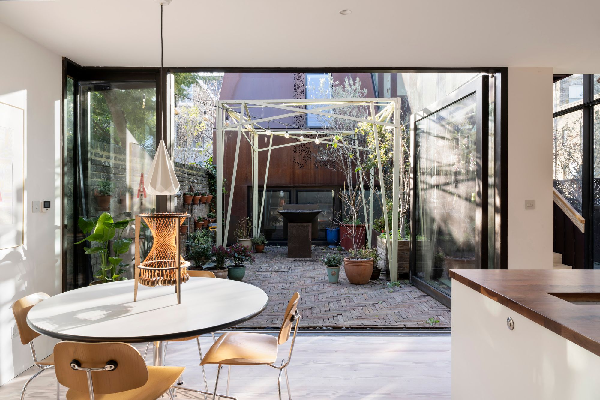 SOH Kew House For Sale Kitchen Dining 10