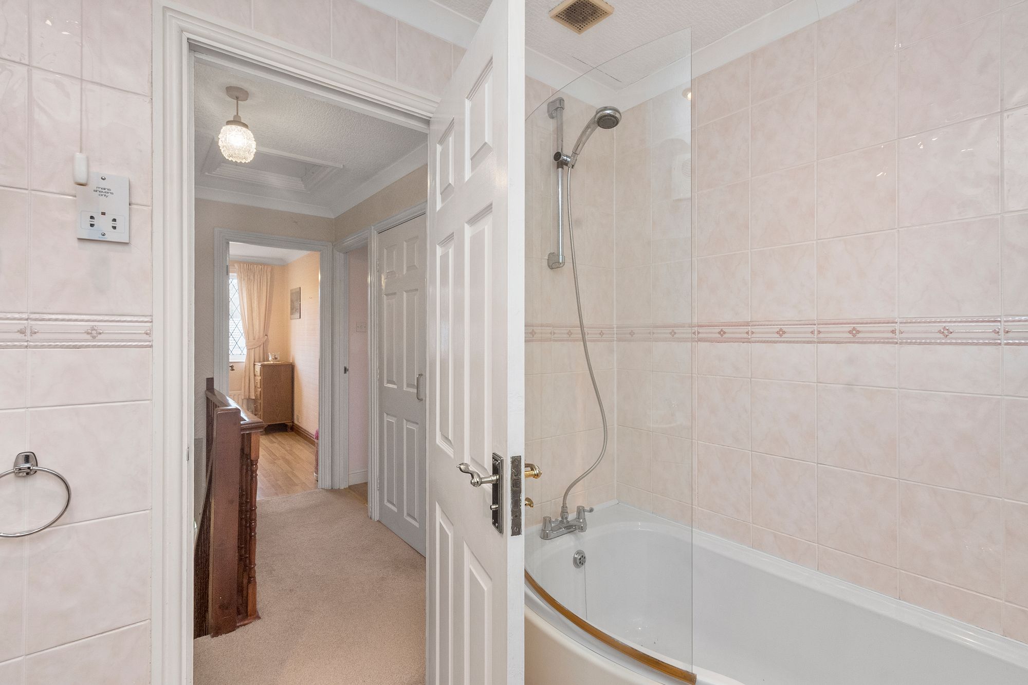 St. Andrews Close, Fearnhead, WA2