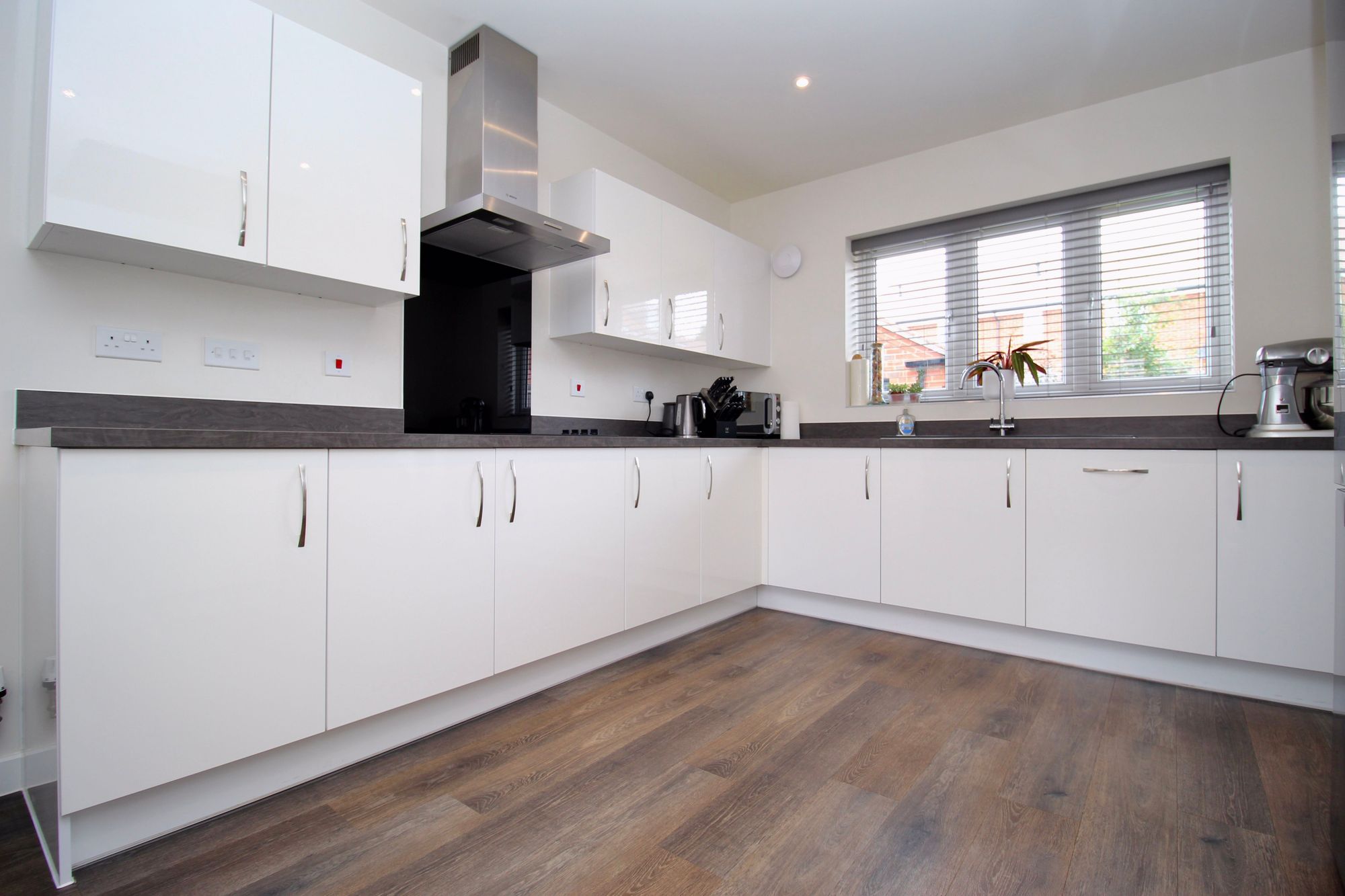 66 Harper Road, Botley
