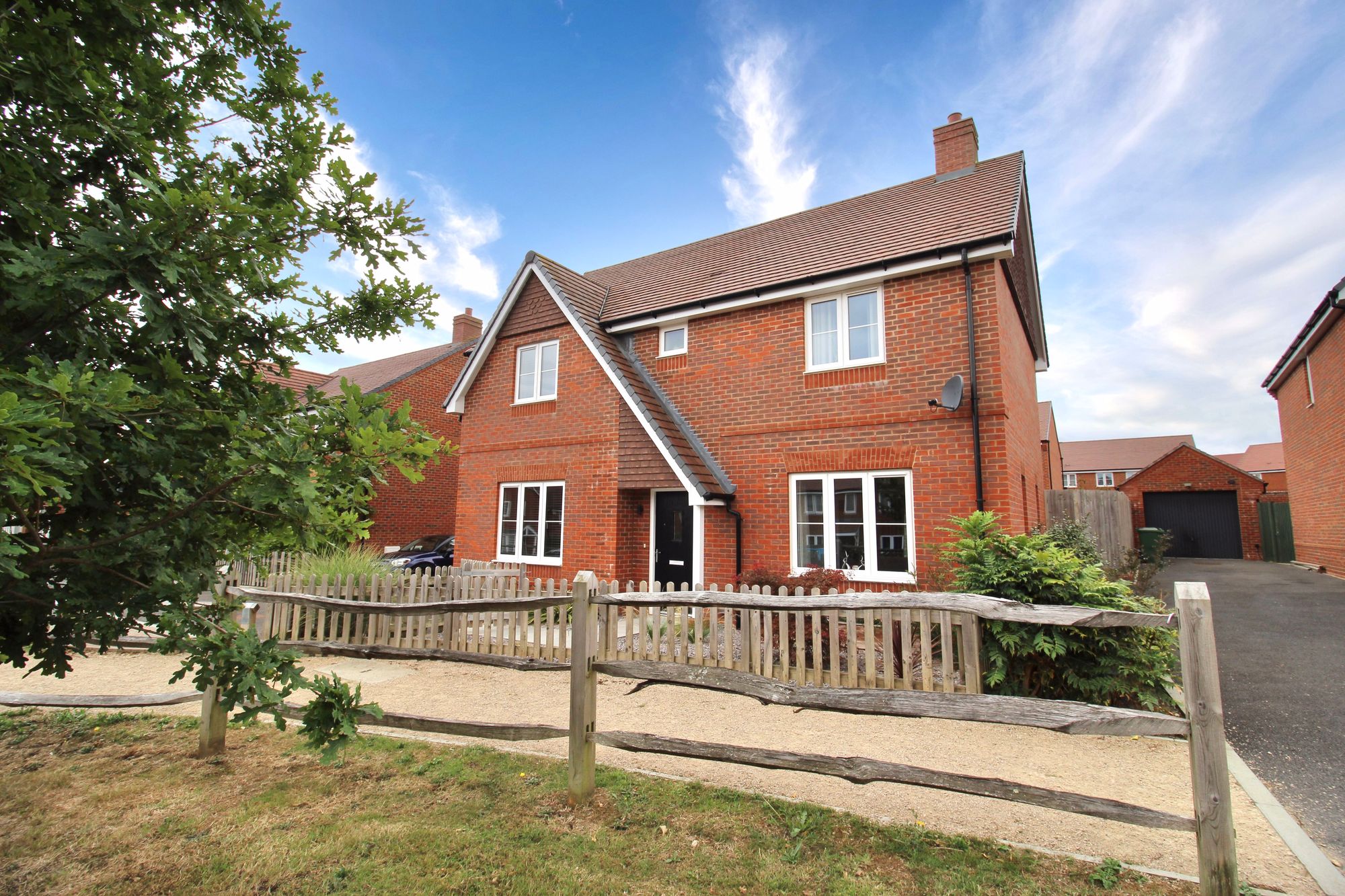 66 Harper Road, Botley