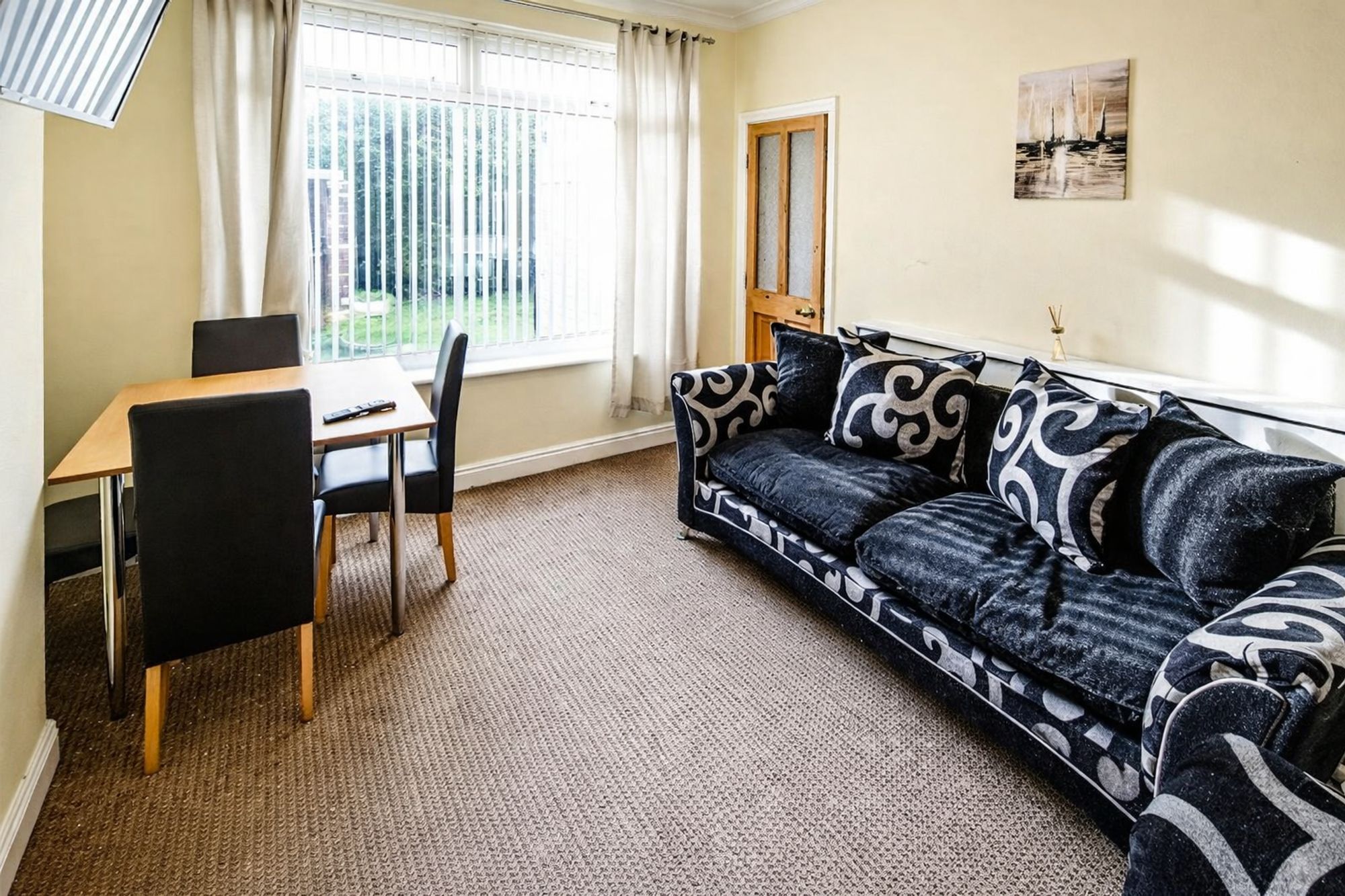 c2eb2262-49b8-4602-883e-4baab71a7b17