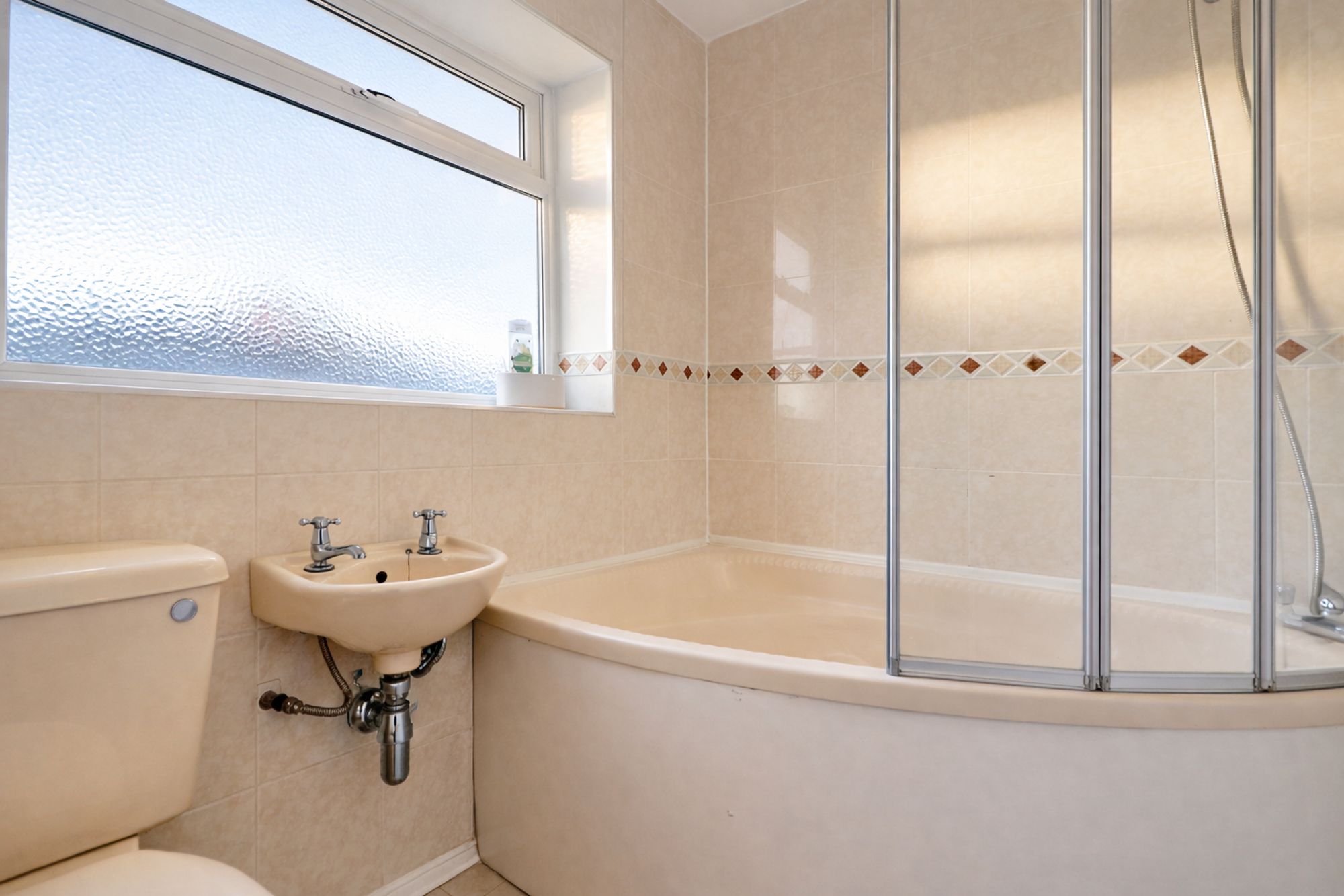 2b979708-0989-4008-8636-12c7b251e53e