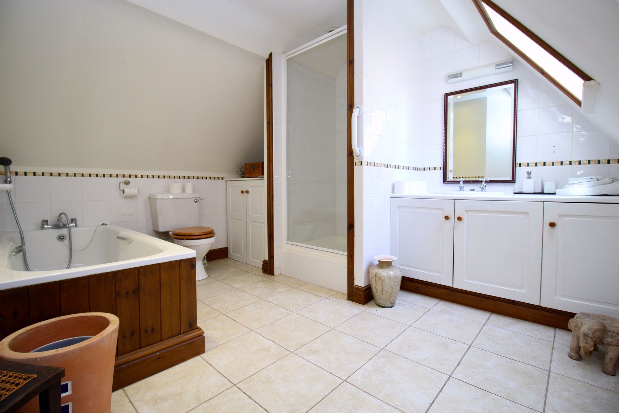 3 Lecole Walk High Street, Botley