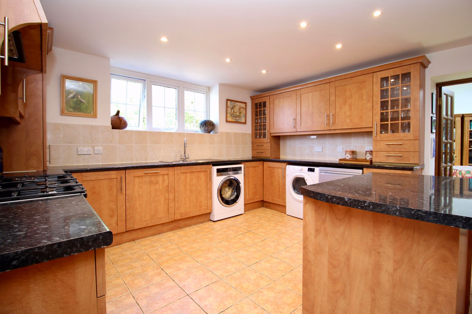 3 Lecole Walk High Street, Botley