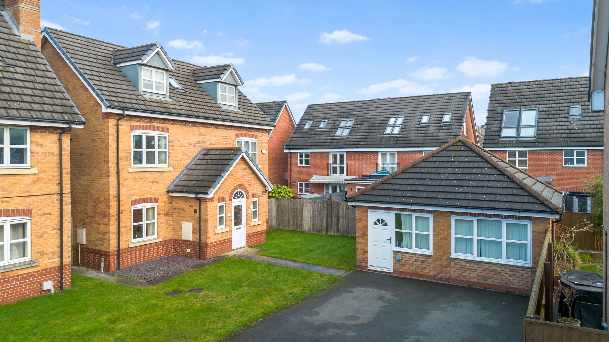 Montgomery Close, Great Sankey, WA5