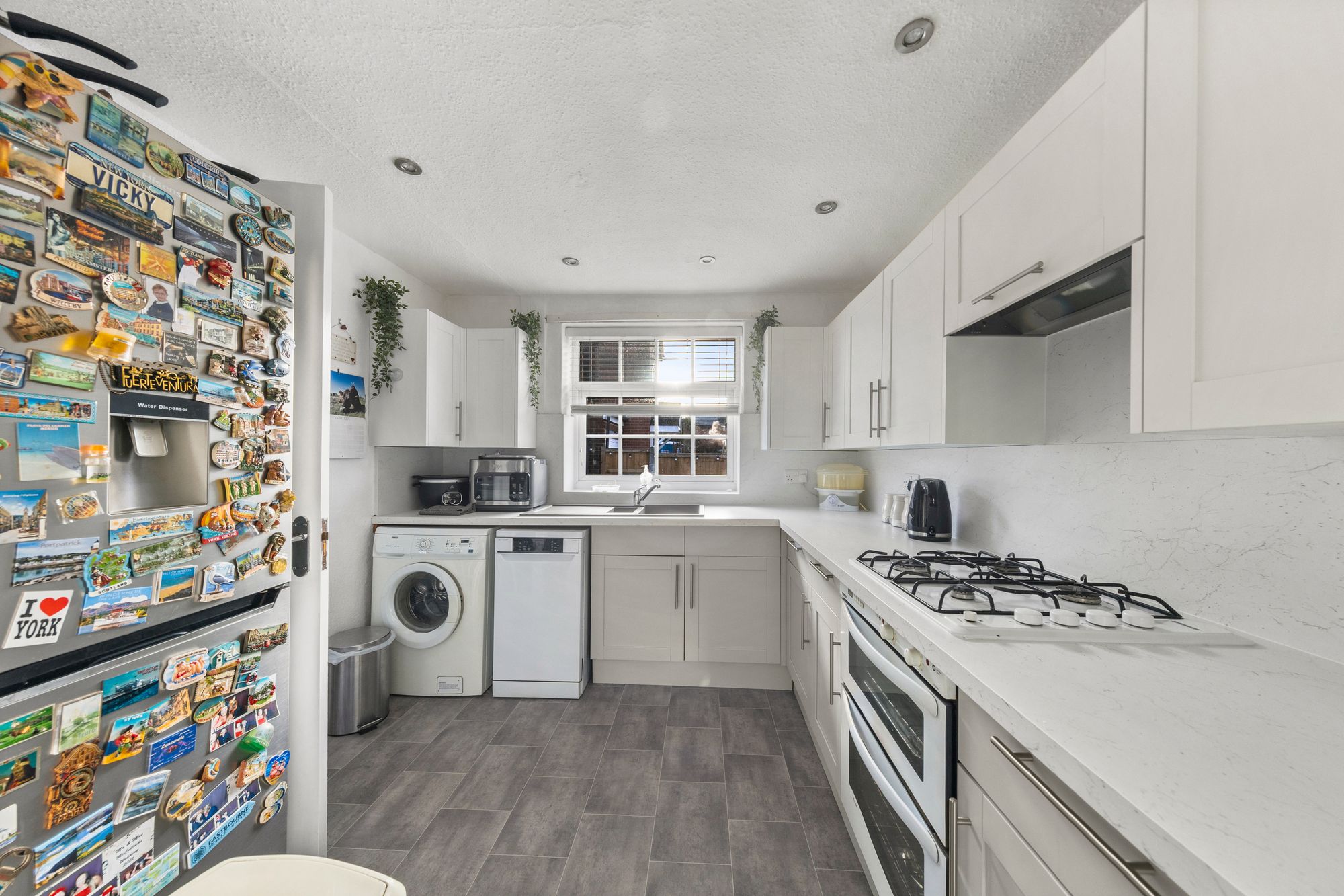 Gordon Avenue, Woolston, WA1