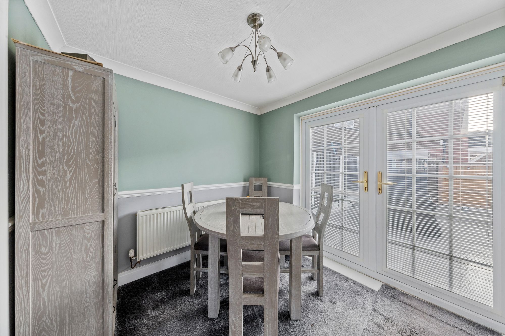 Gordon Avenue, Woolston, WA1