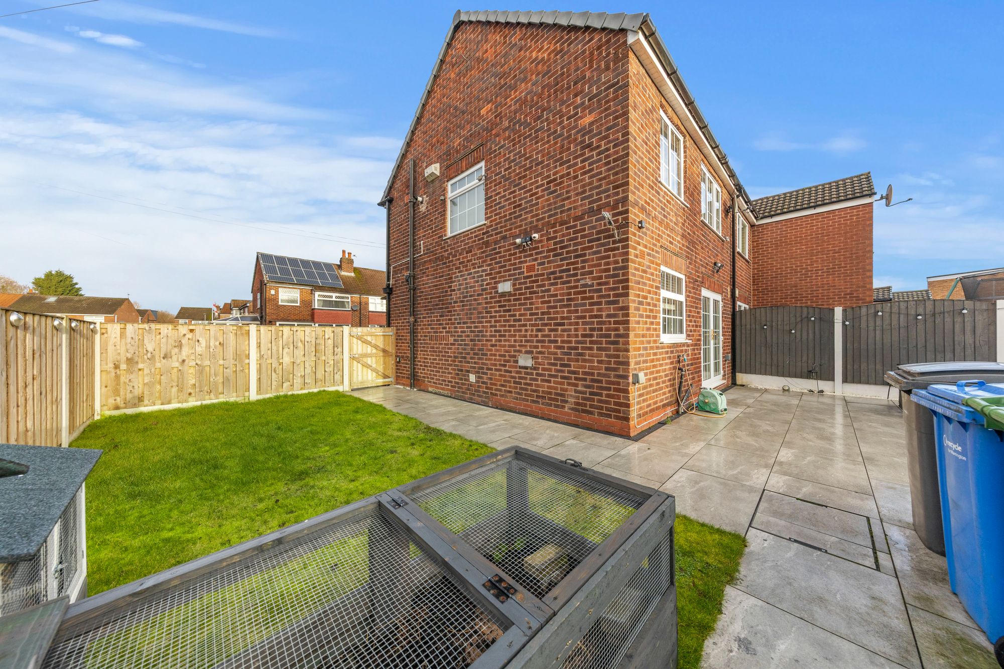 Gordon Avenue, Woolston, WA1