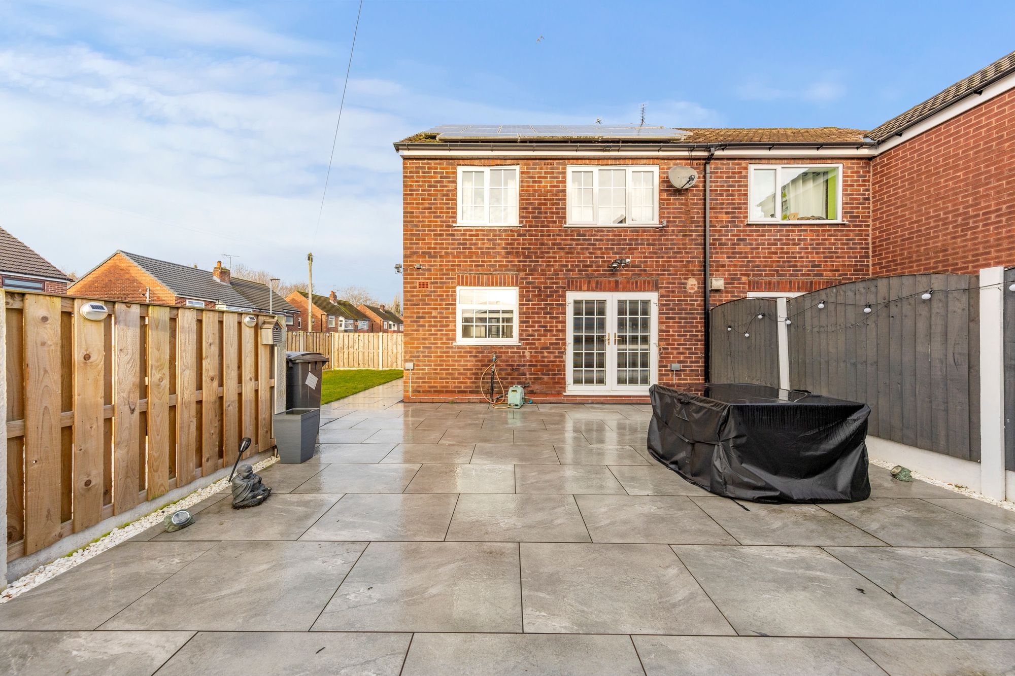 Gordon Avenue, Woolston, WA1