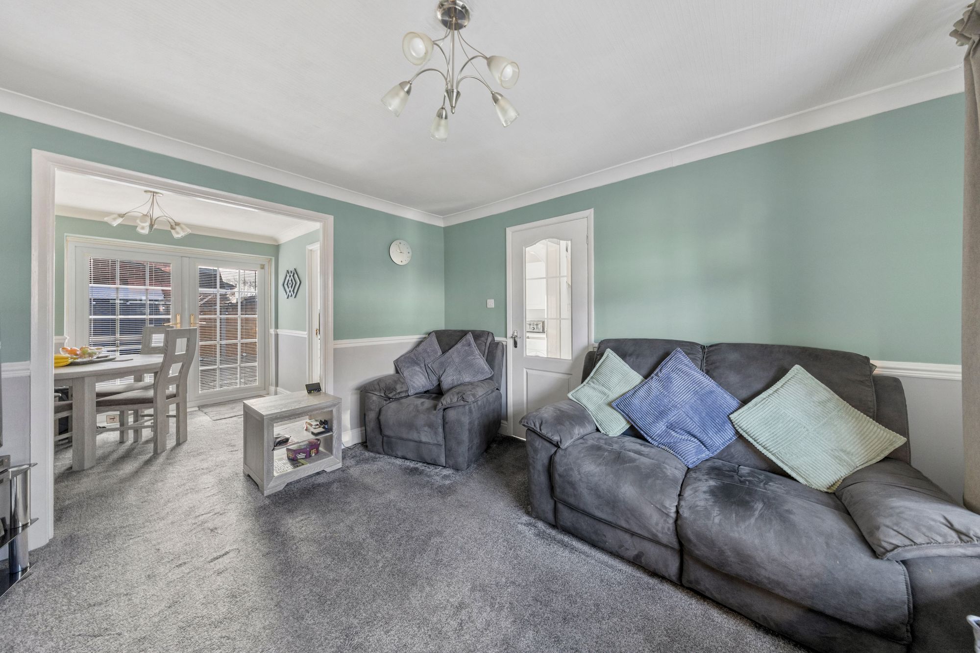 Gordon Avenue, Woolston, WA1