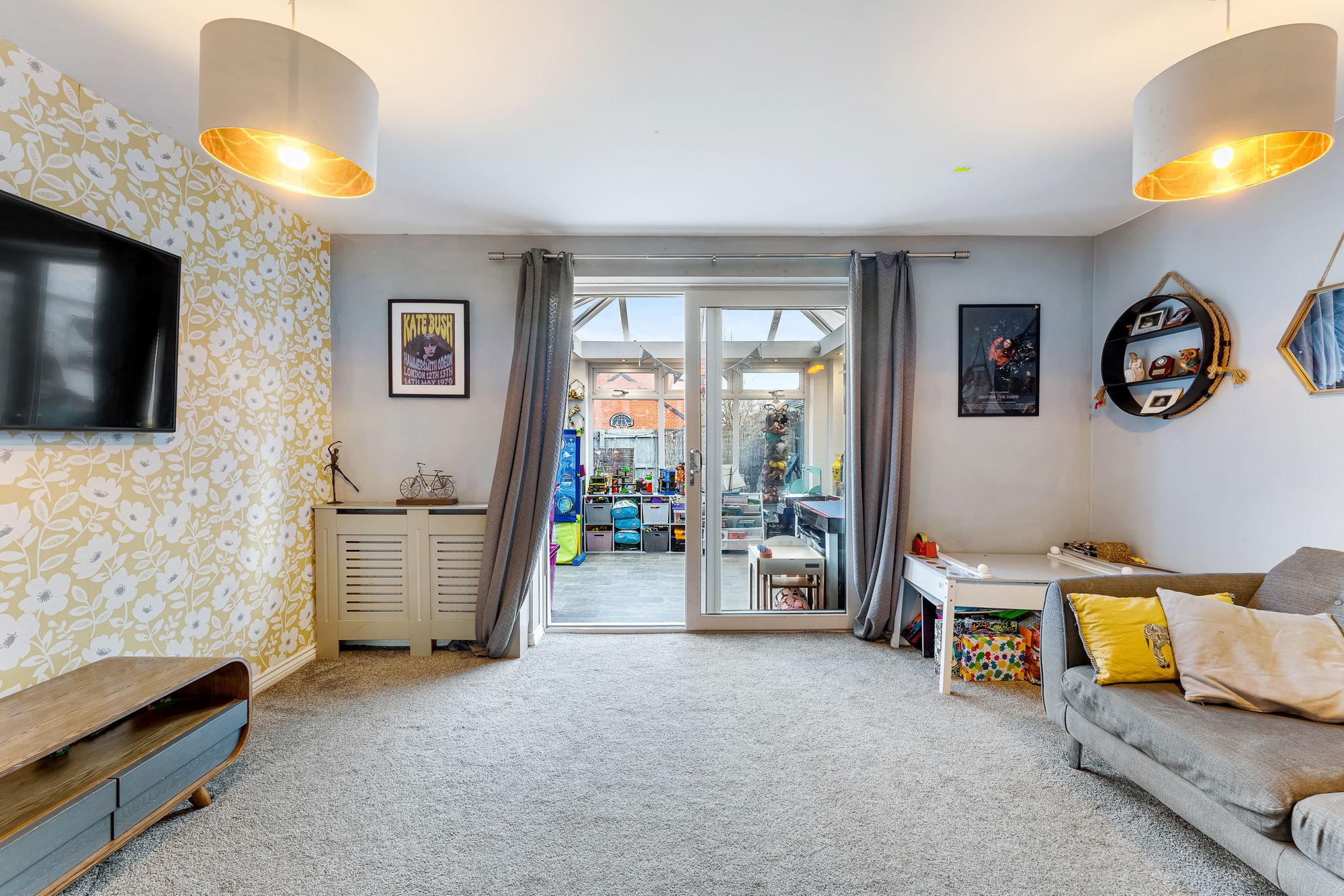 Northumberland Road, Widnes, WA8