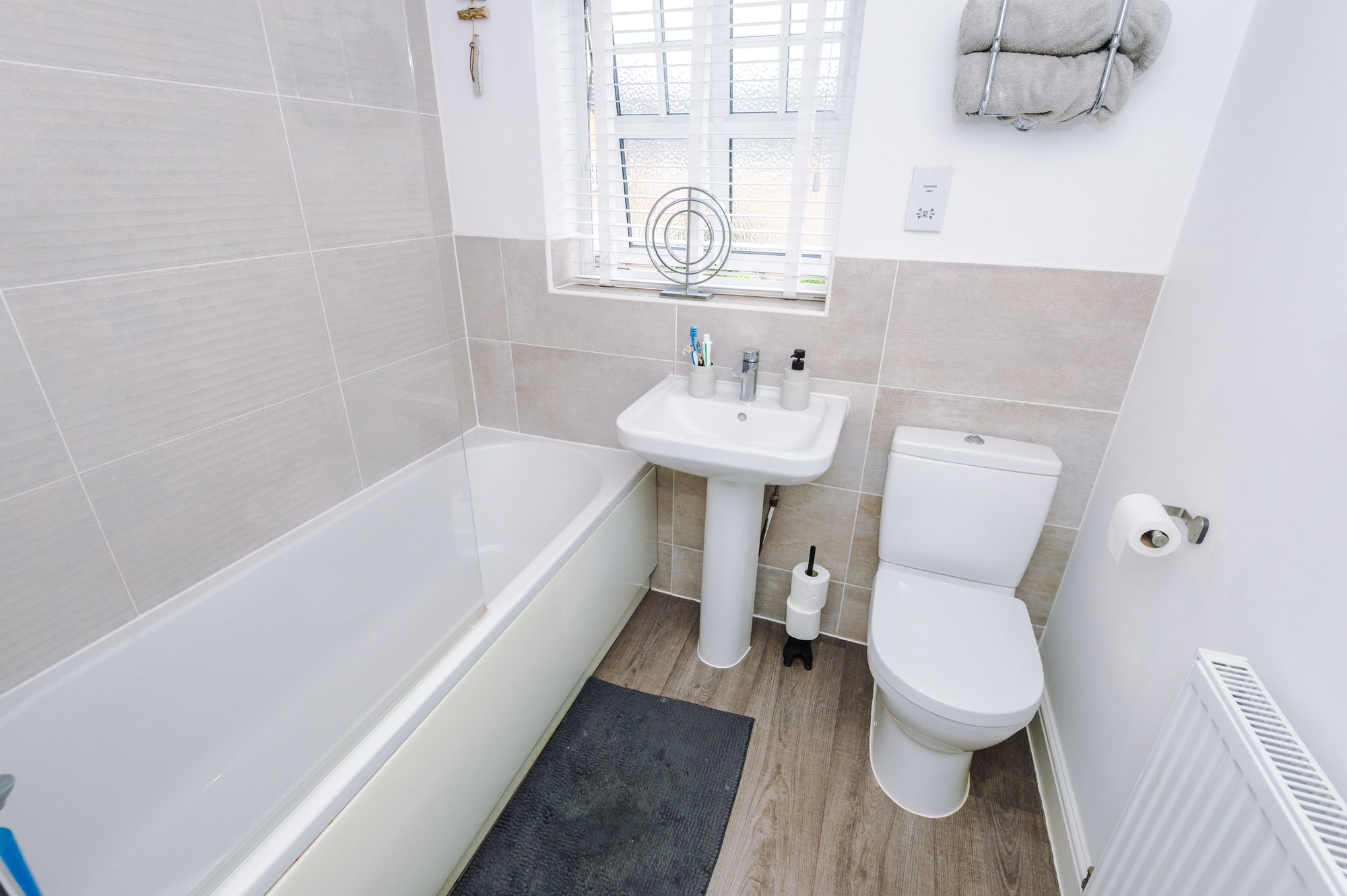 Commissioner Square, Paddington, WA1