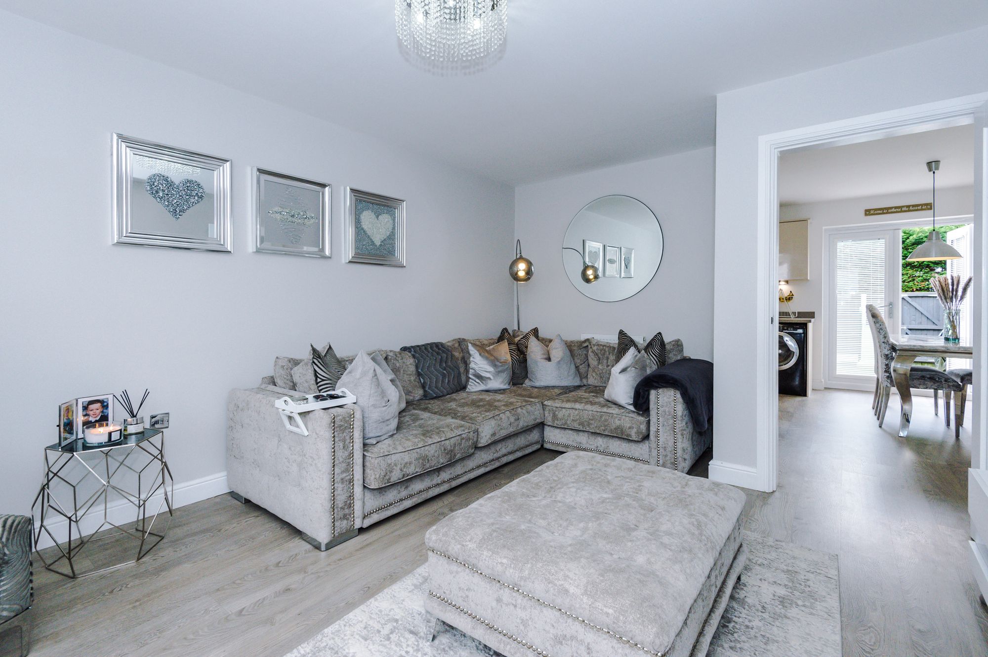 Commissioner Square, Paddington, WA1