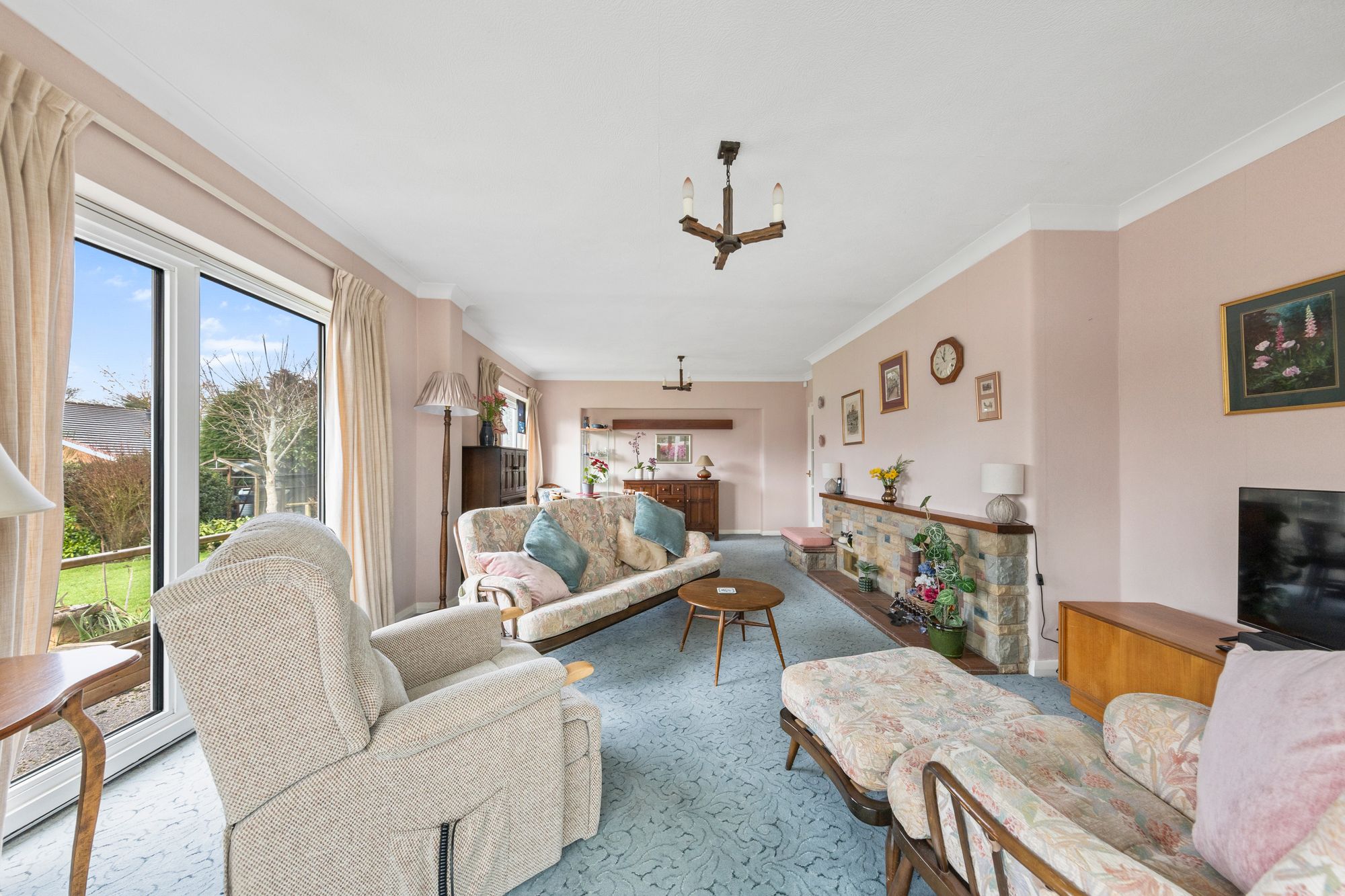 Hillcliffe Road, Walton, WA4