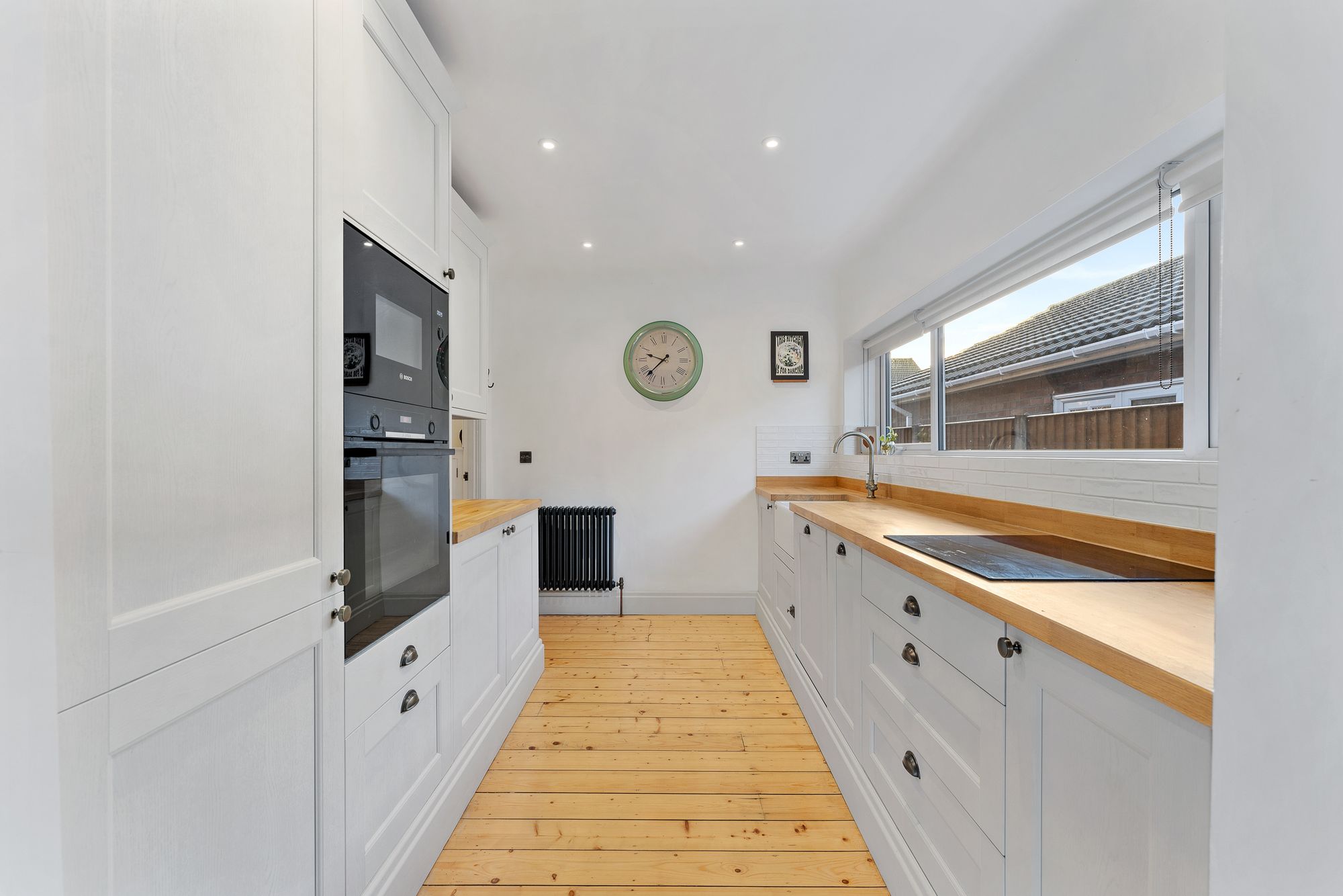 Tynwald Crescent, Widnes