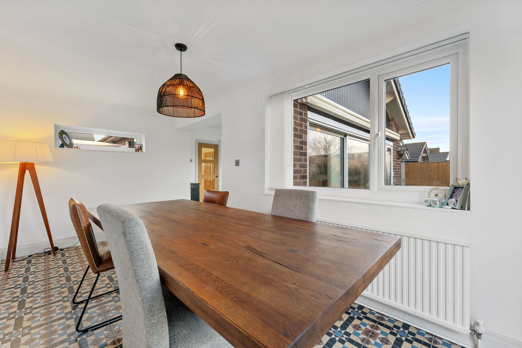 Tynwald Crescent, Widnes