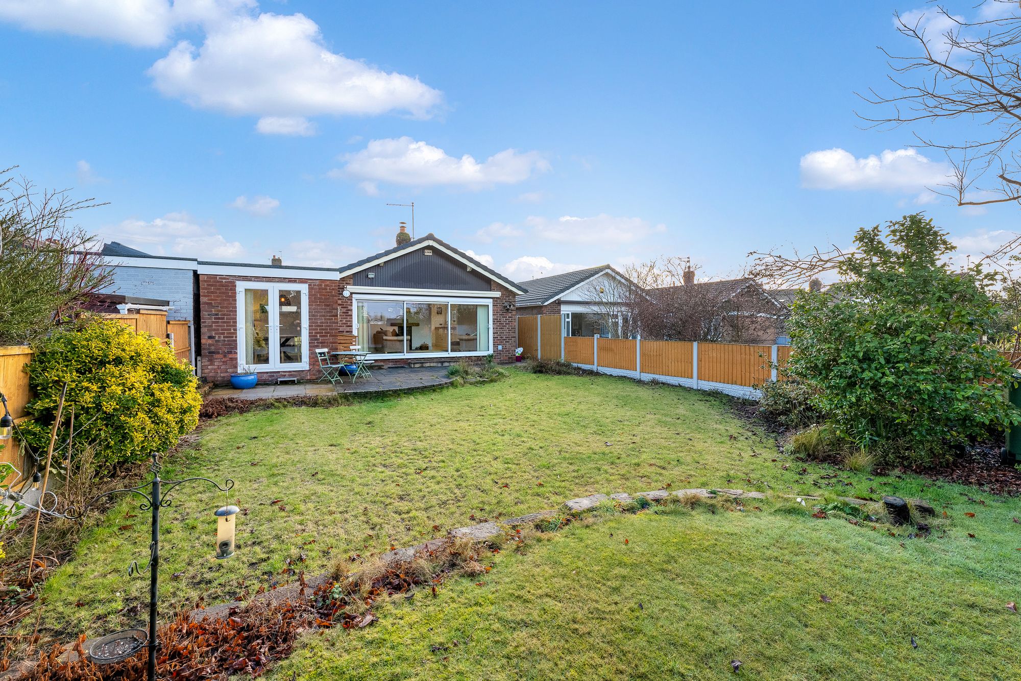 Tynwald Crescent, Widnes