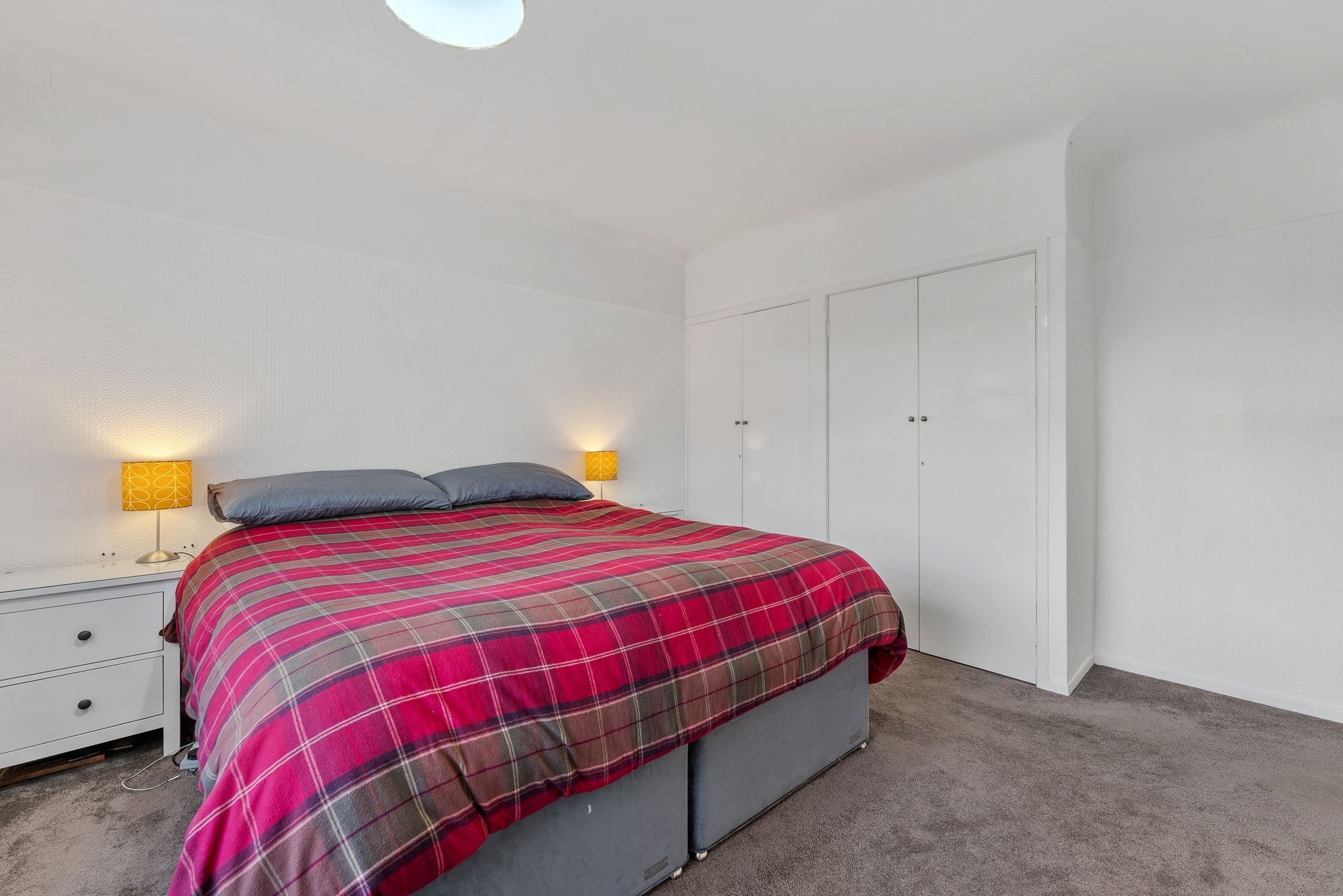 Tynwald Crescent, Widnes