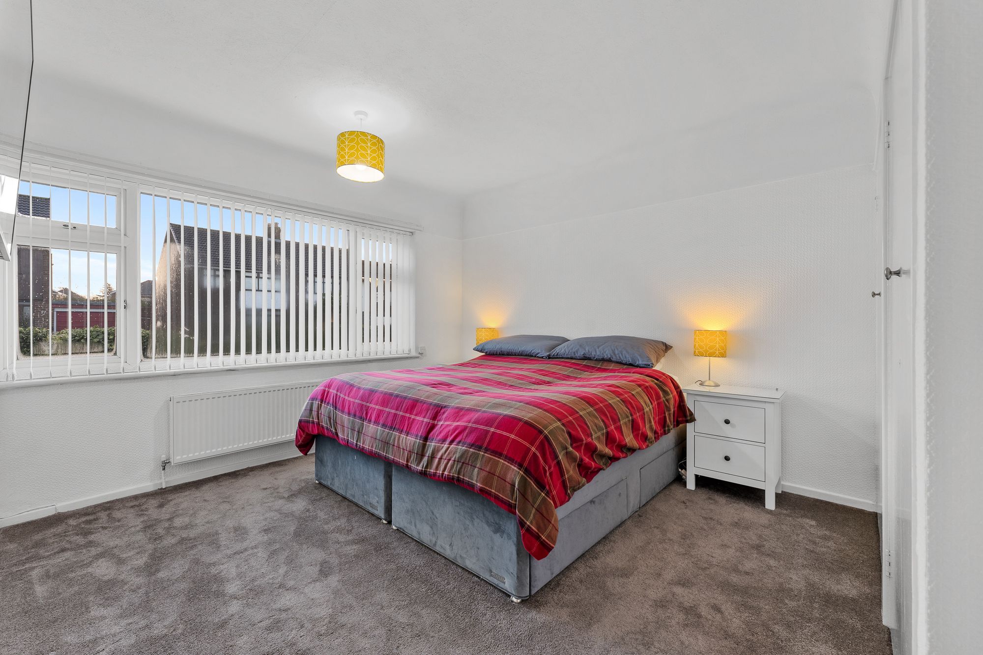 Tynwald Crescent, Widnes