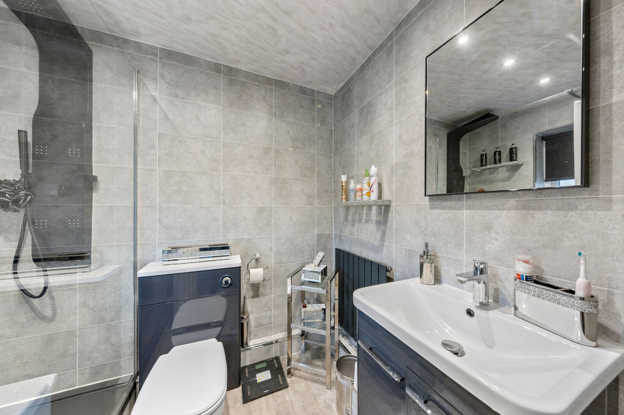 Falconers Green, Westbrook, WA5