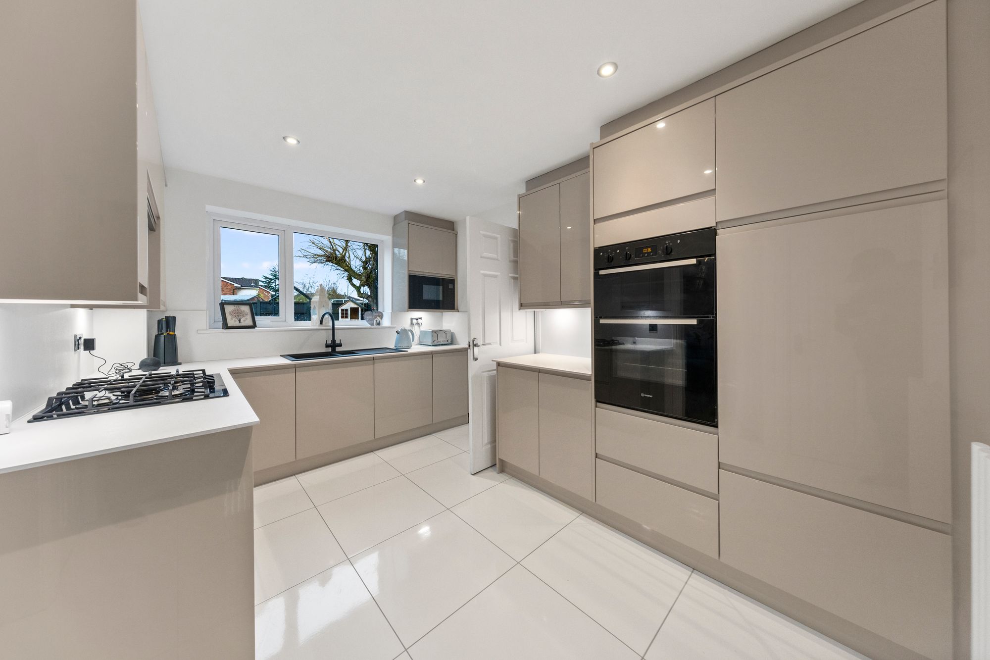 Falconers Green, Westbrook, WA5