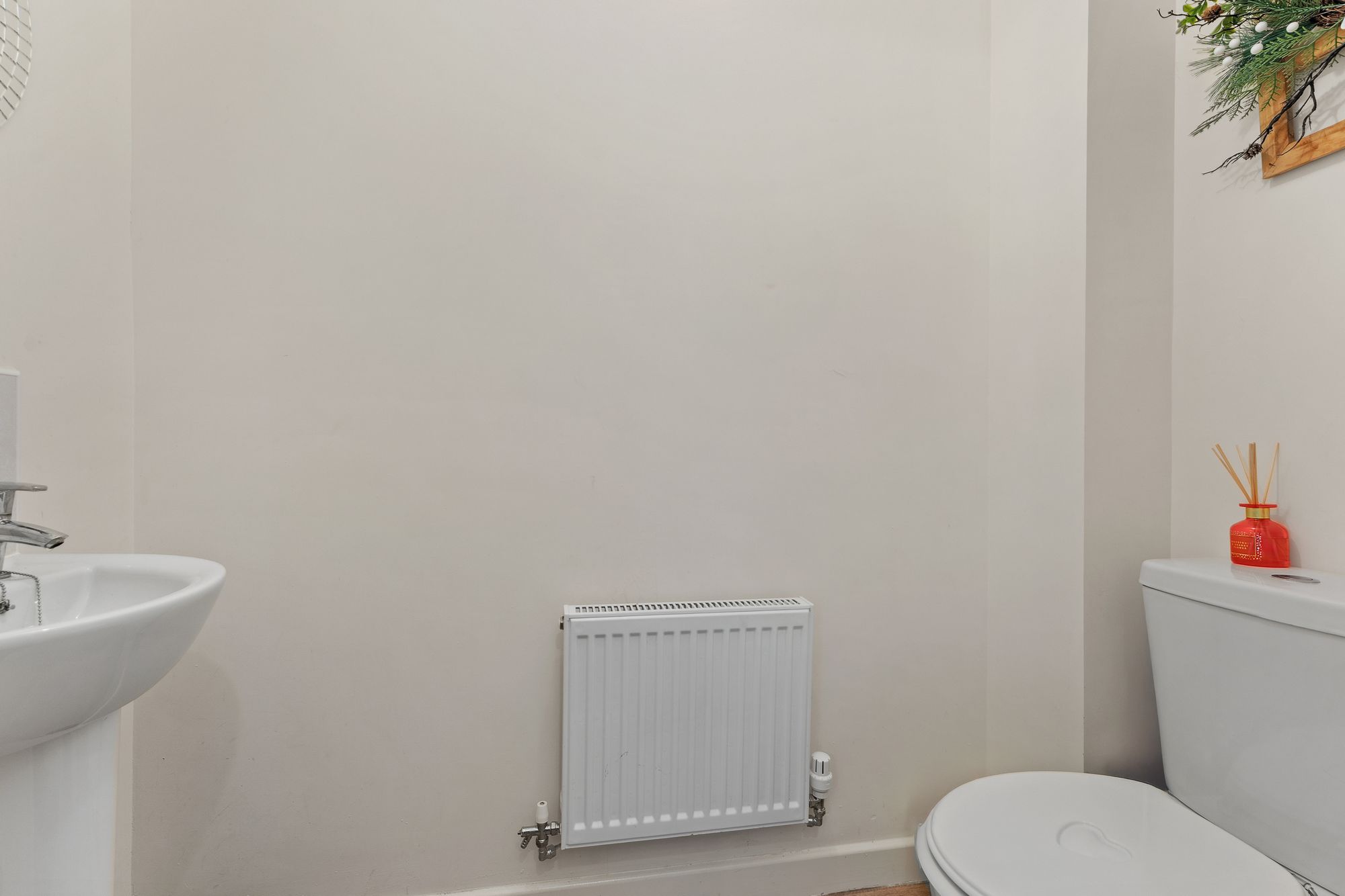 Picow Farm Road, Runcorn, WA7