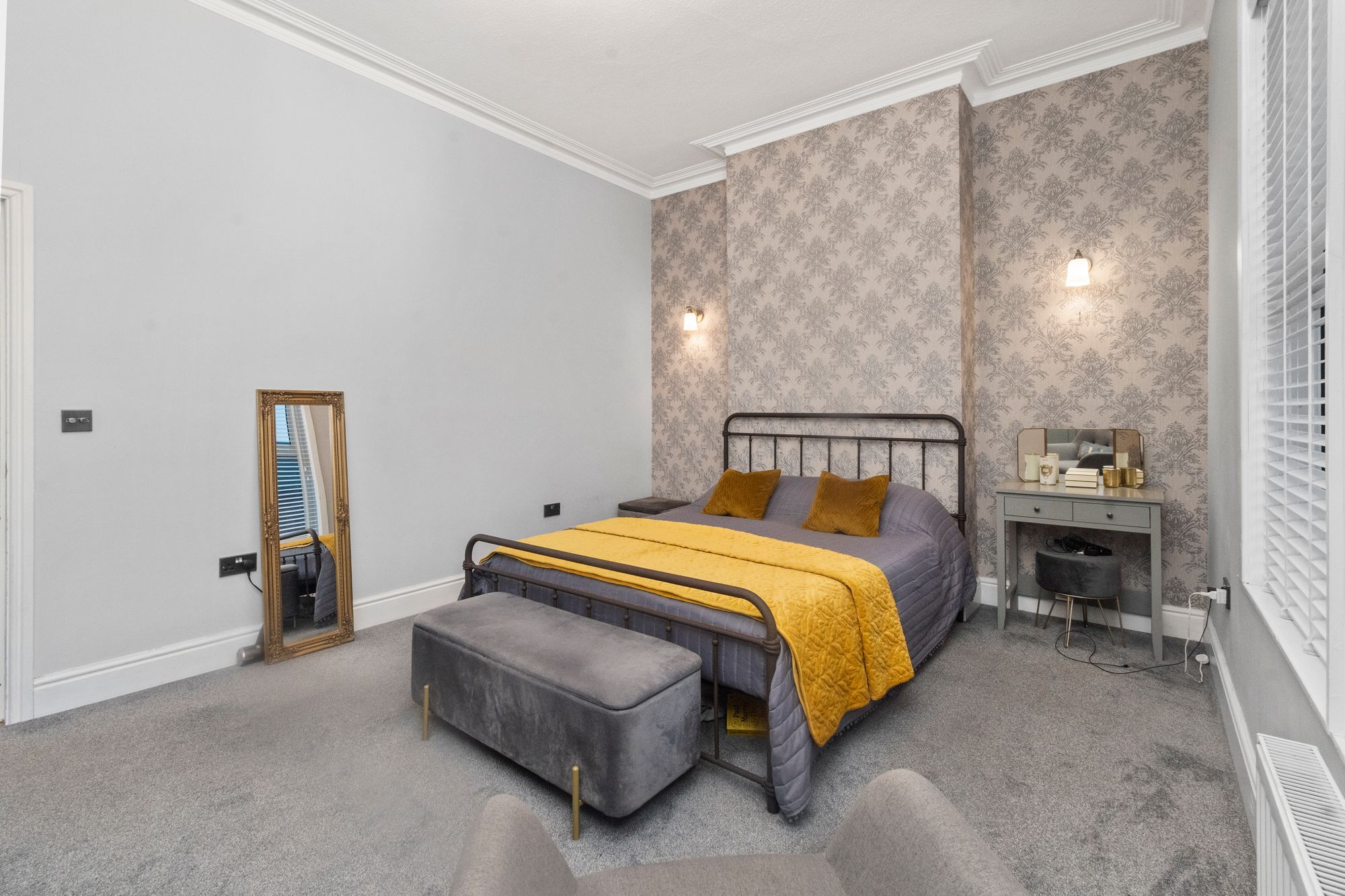 Dentons Green Lane, St. Helens