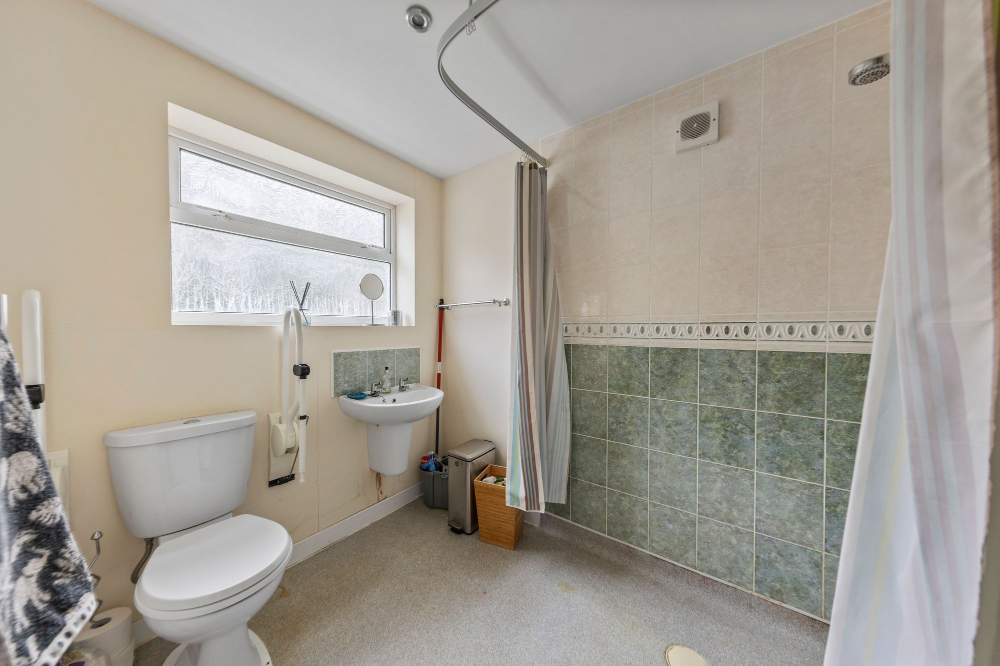 Launceston Drive, Penketh, WA5