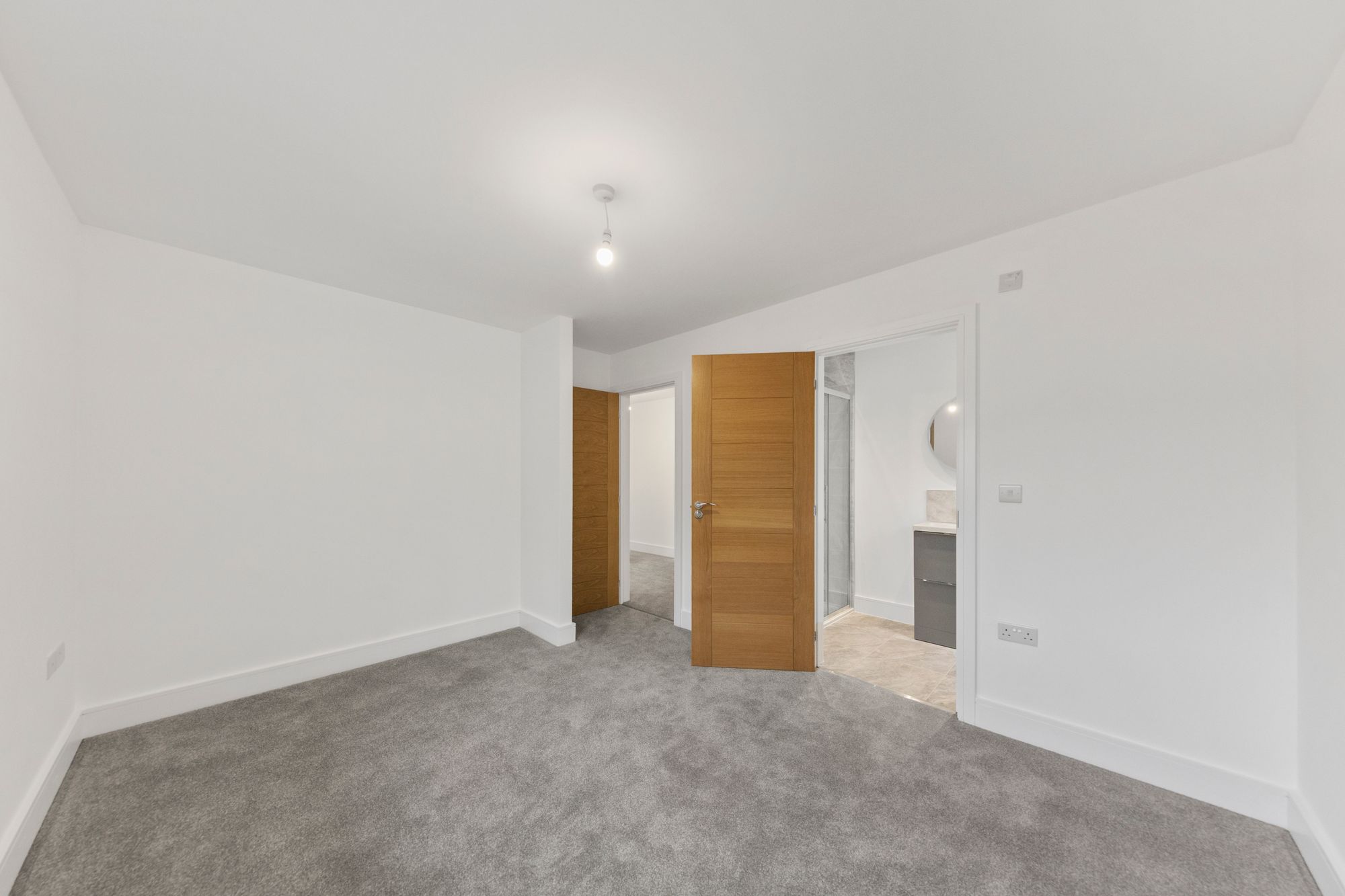 Church End, Hale Village, L24