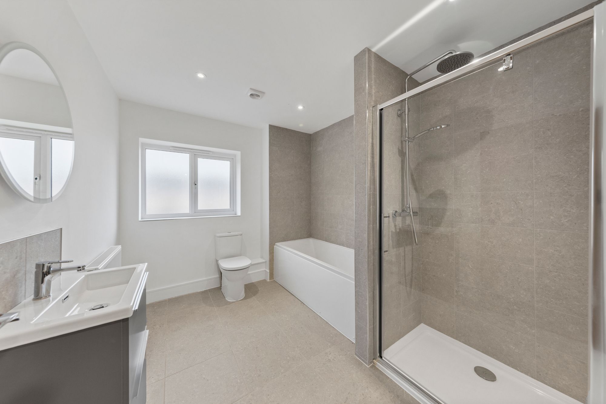 Church End, Hale Village, L24