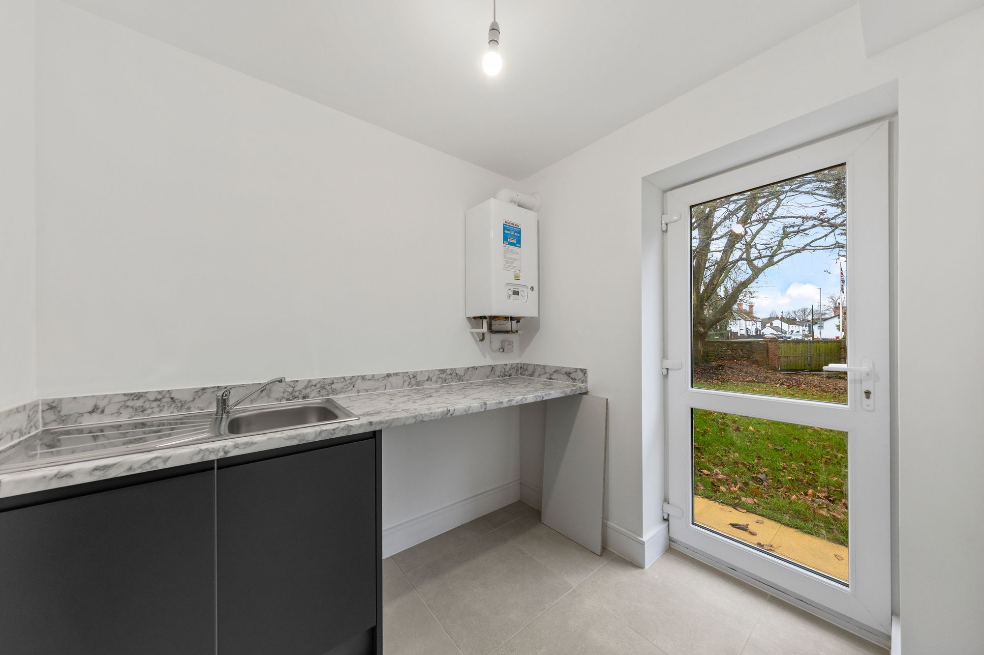 Church End, Hale Village, L24