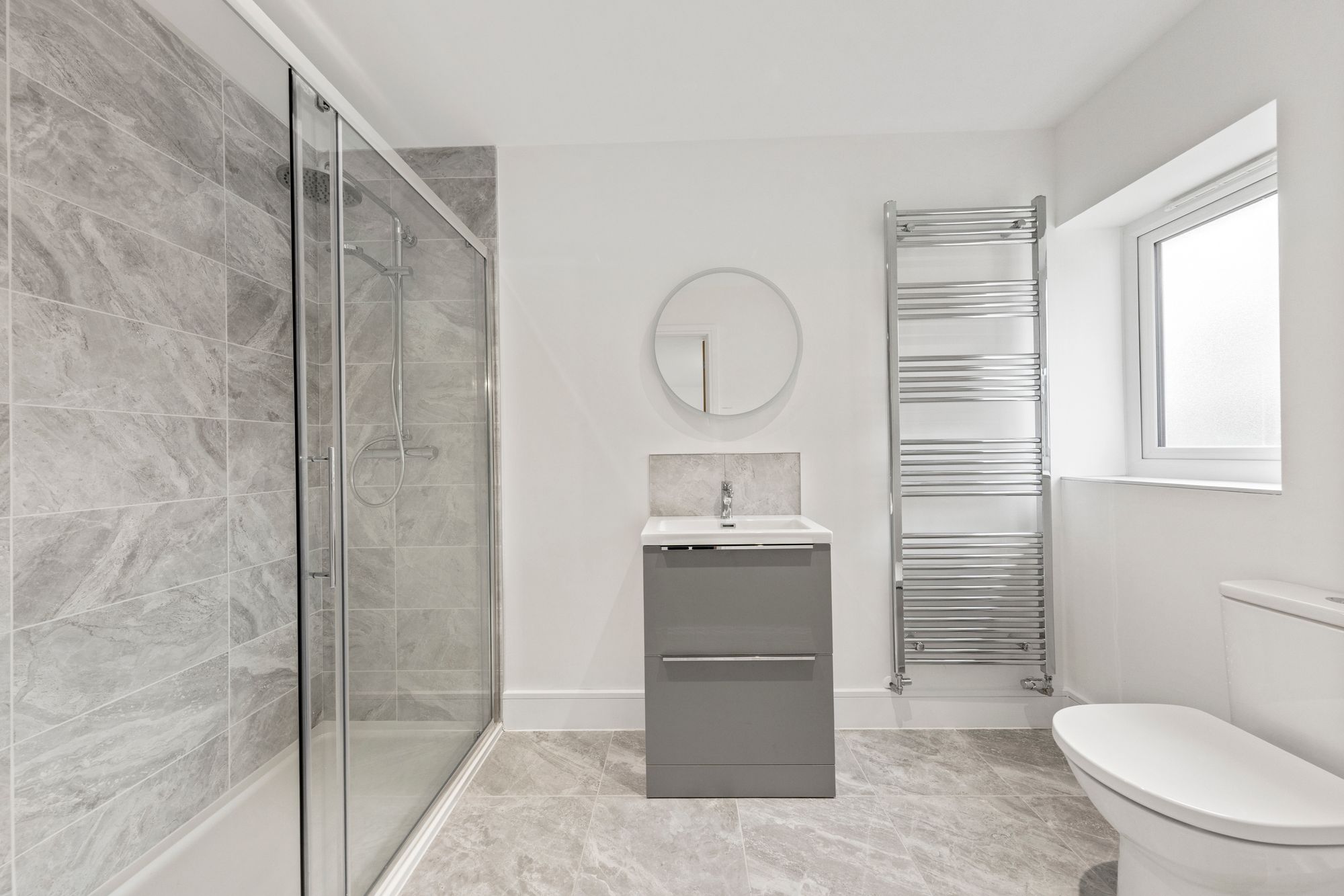 Church End, Hale Village, L24