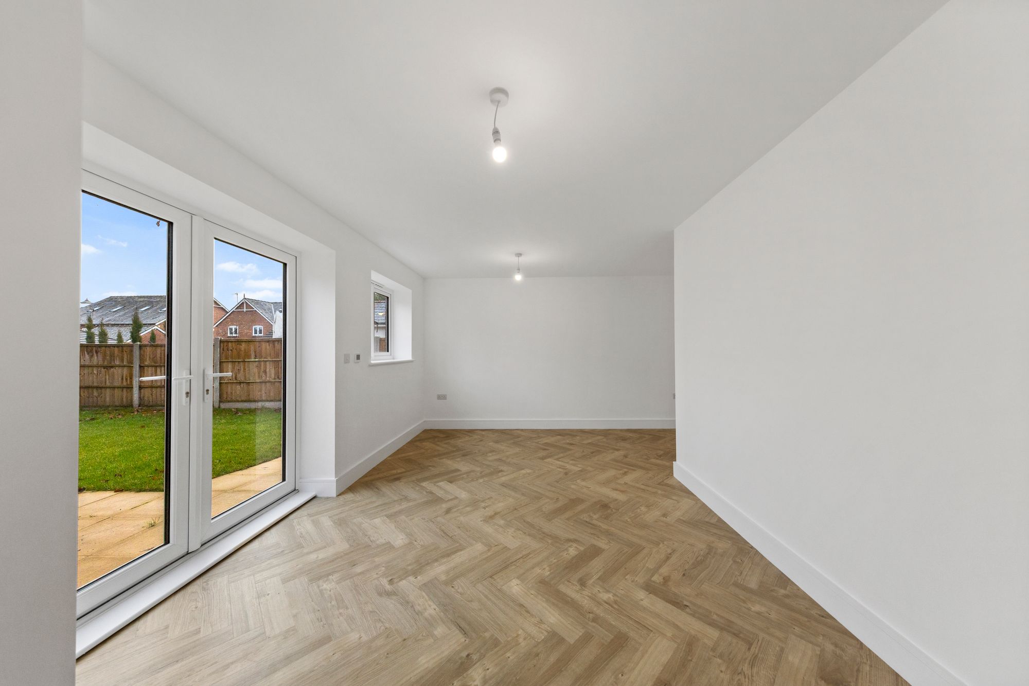 Church End, Hale Village, L24