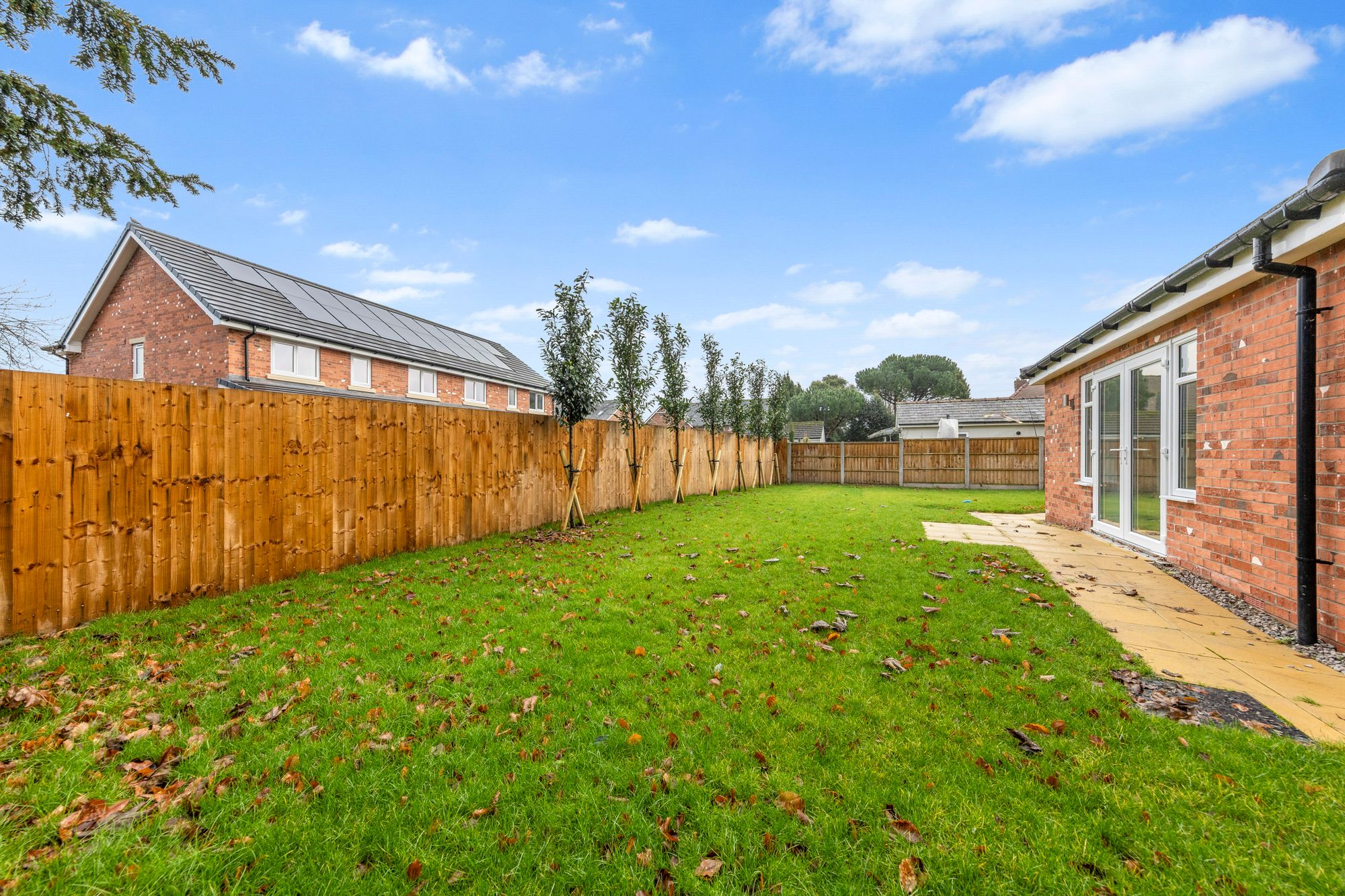 Church End, Hale Village, L24