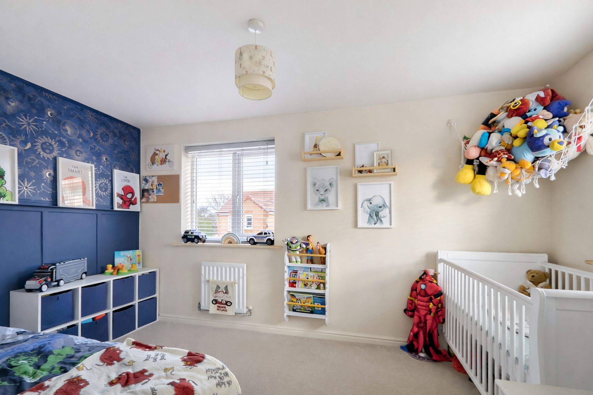 b3330b98-bdc5-418f-8dd8-06653a600f04