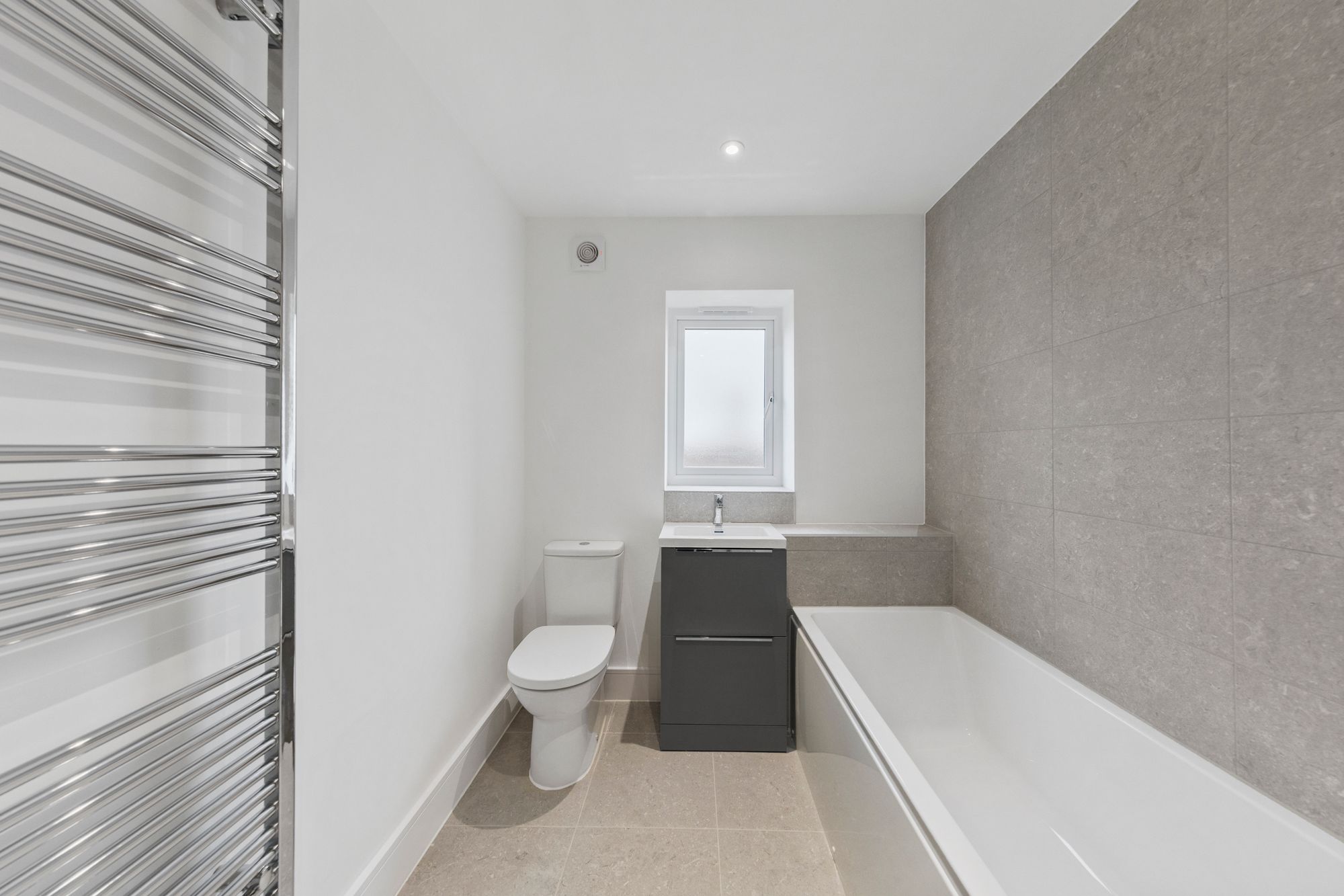 Halis Court, Hale Village, L24