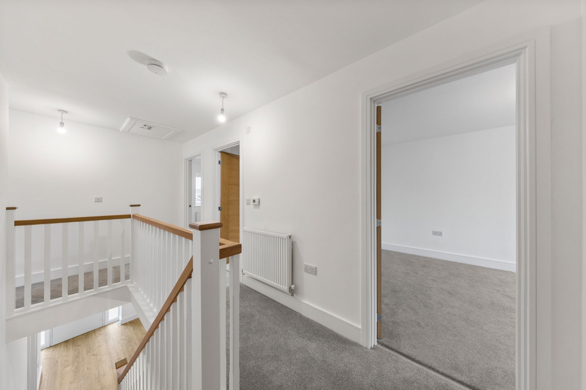 Halis Court, Hale Village, L24