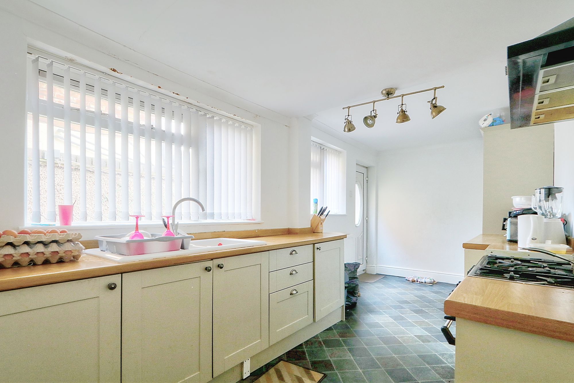 _MG_9321_2_3_Enhancer