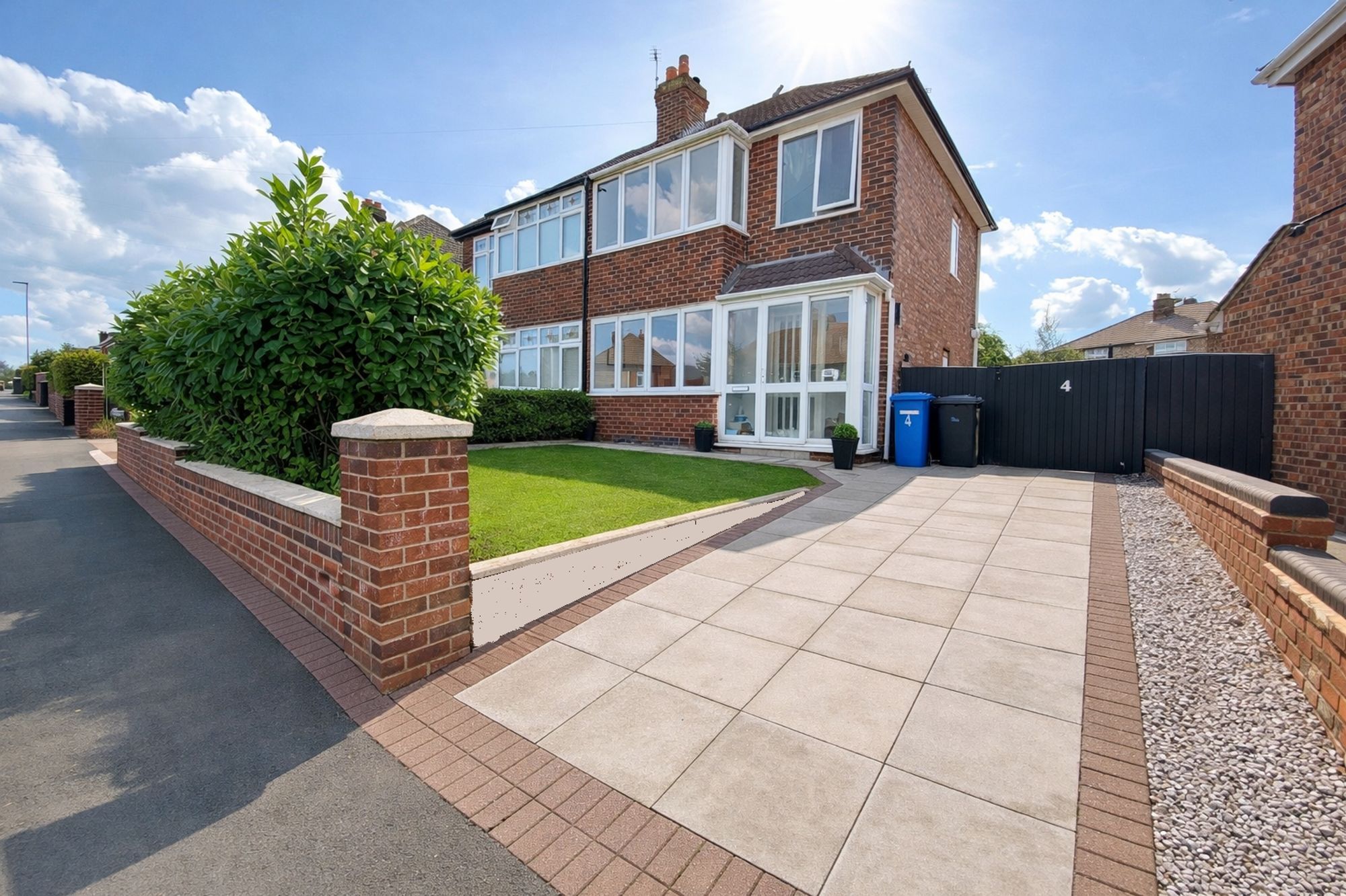 Bernard Avenue, Appleton, WA4