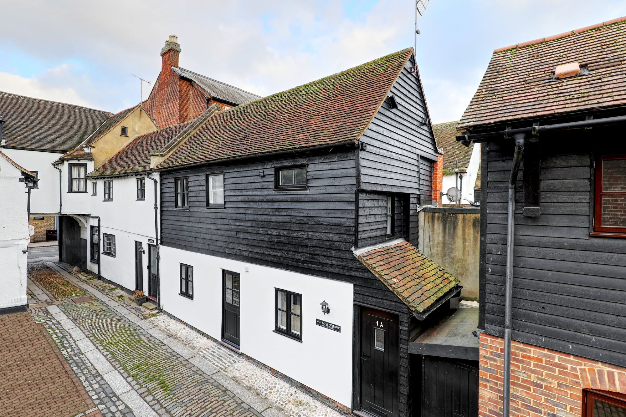 High Street, Ware, SG12