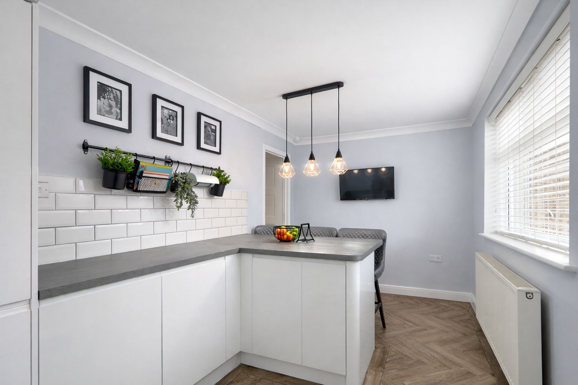 0adcc4f9-2ea2-42b0-943b-e5cda79dec4b