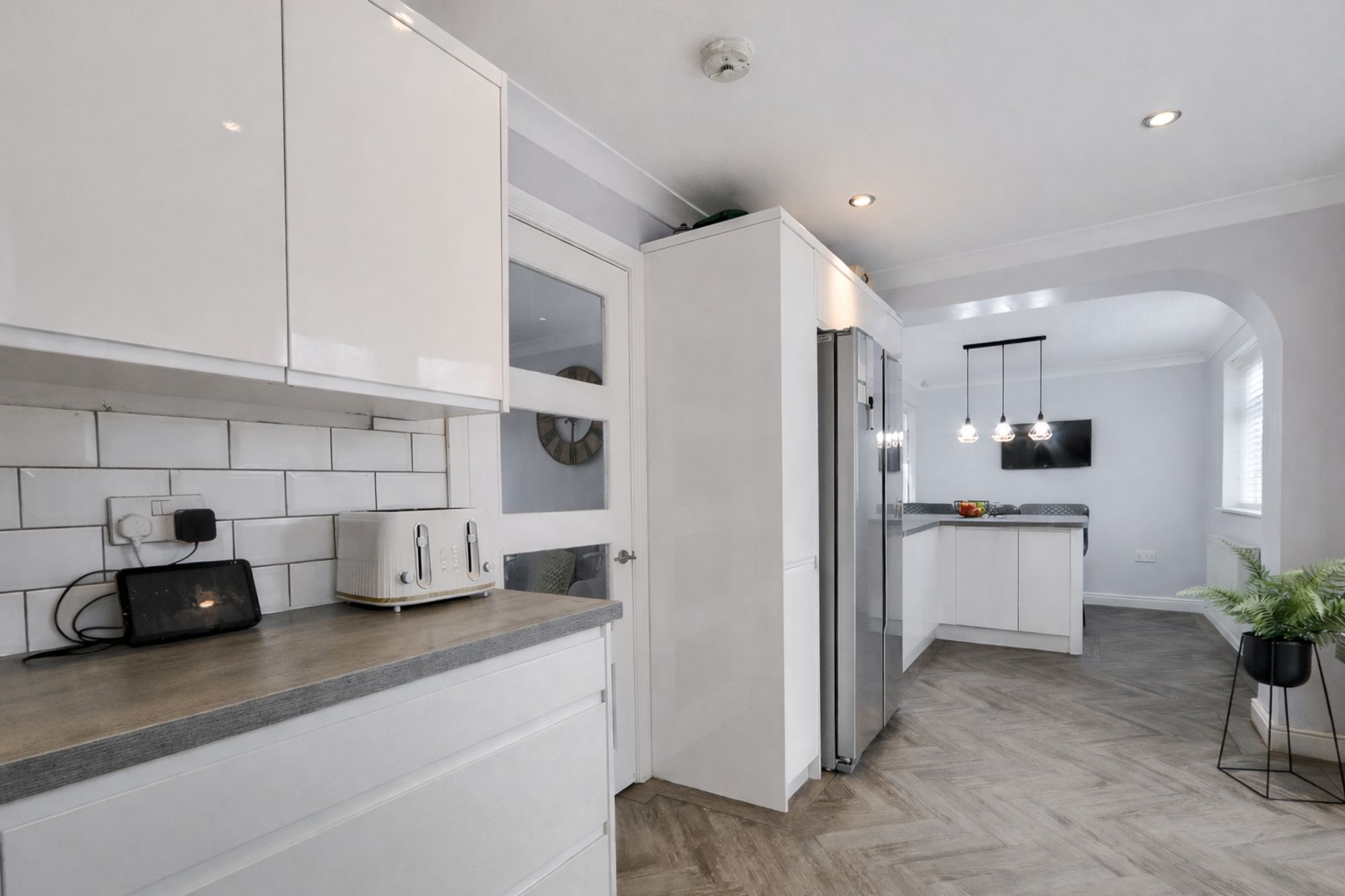 af1a9cf8-bef2-41d2-8516-740736ae4bb2