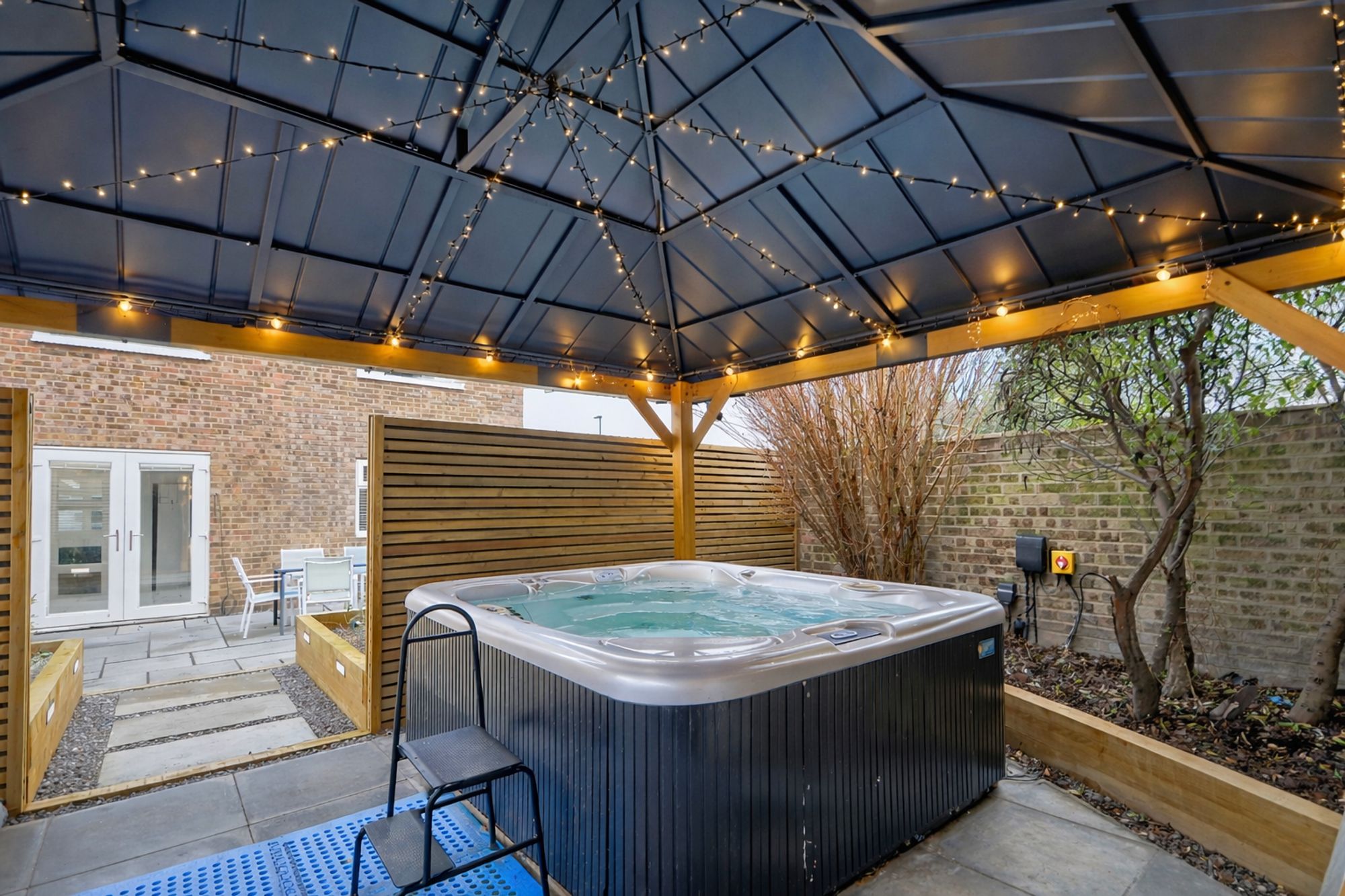 bd480ba5-4101-473b-8795-1067e30a2546