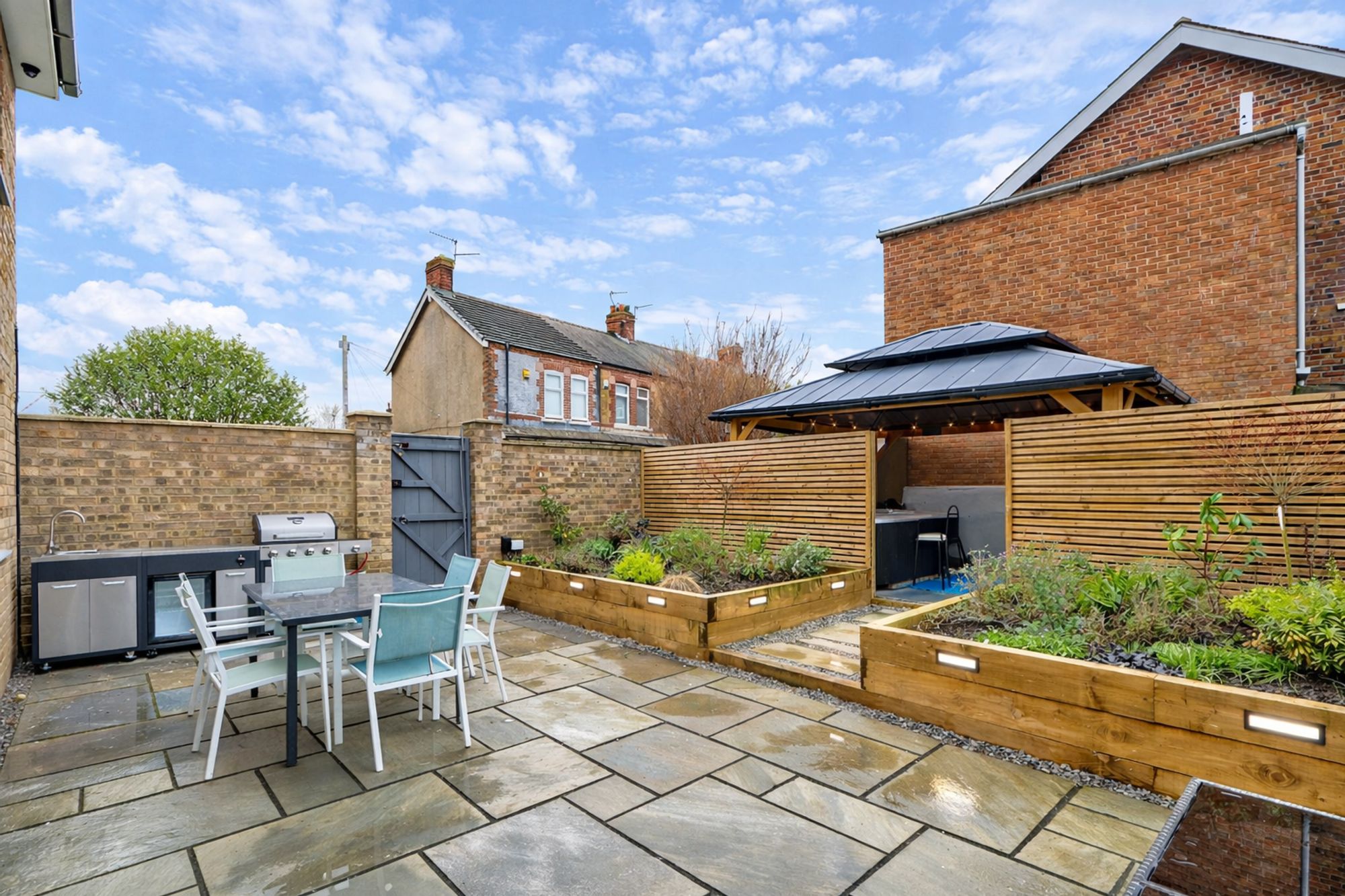 3866bce0-b643-4238-831b-b47588327d11