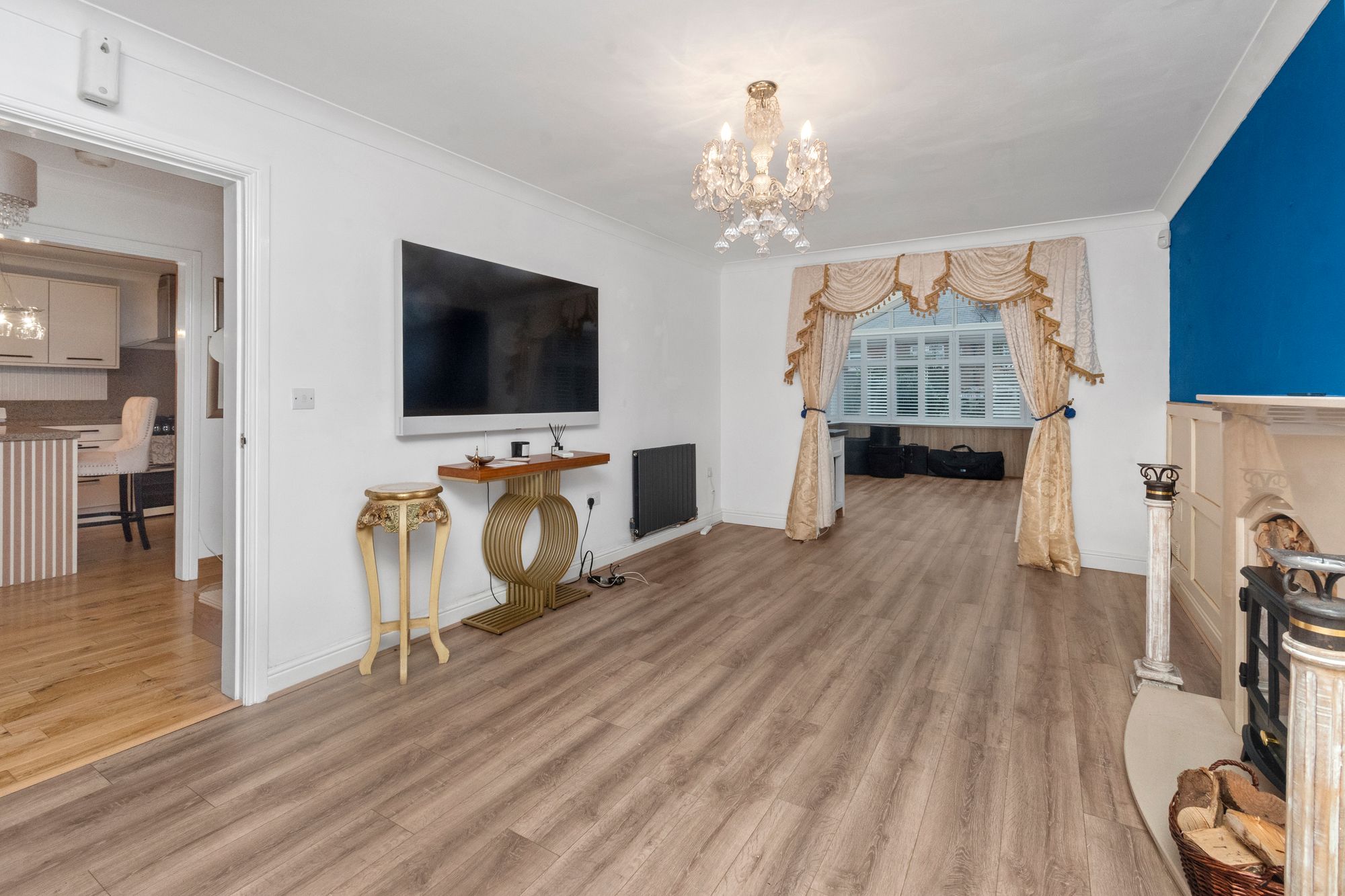 Lowther Crescent, St. Helens, WA10