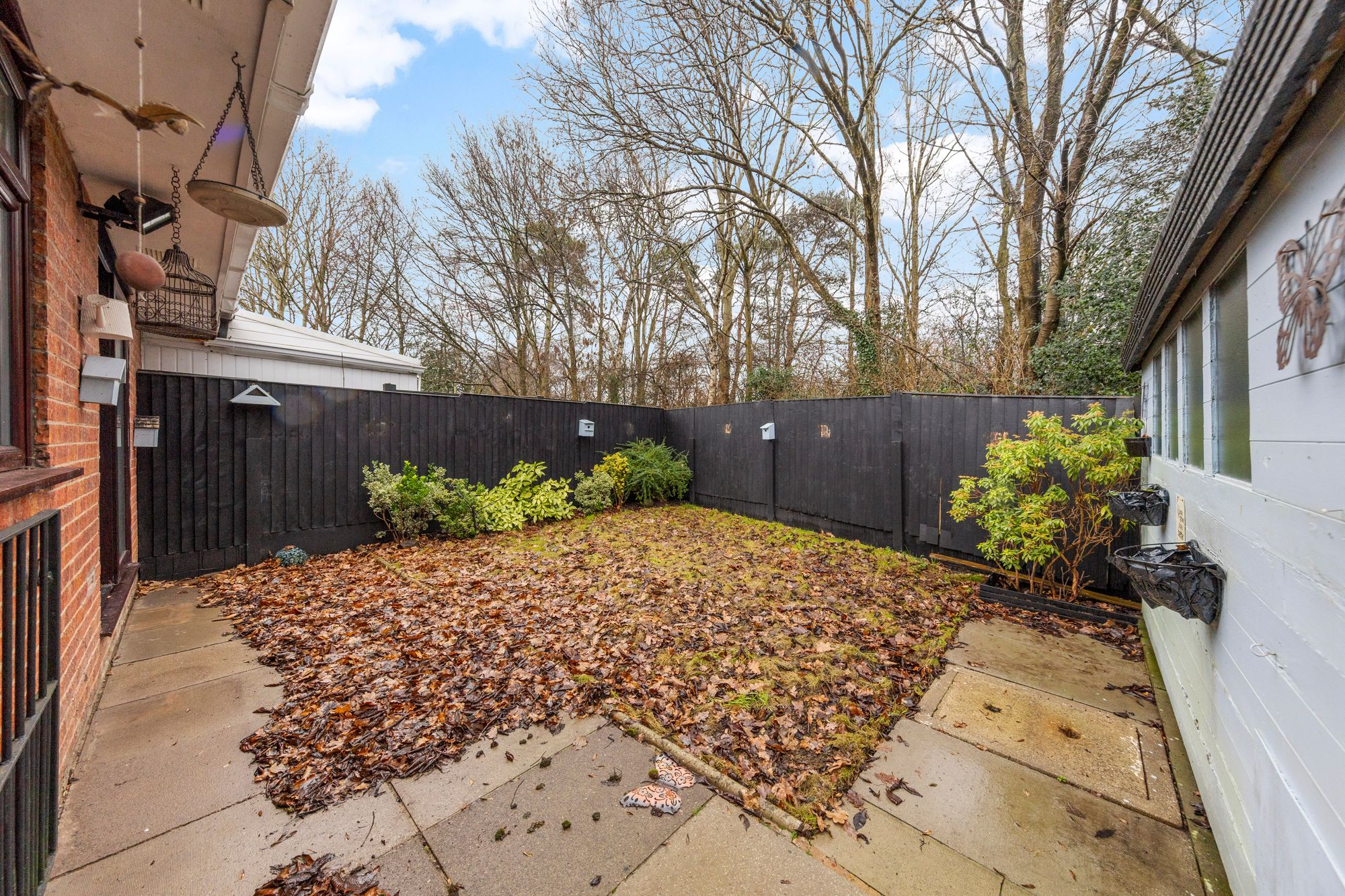 Tenby Close, Callands, WA5