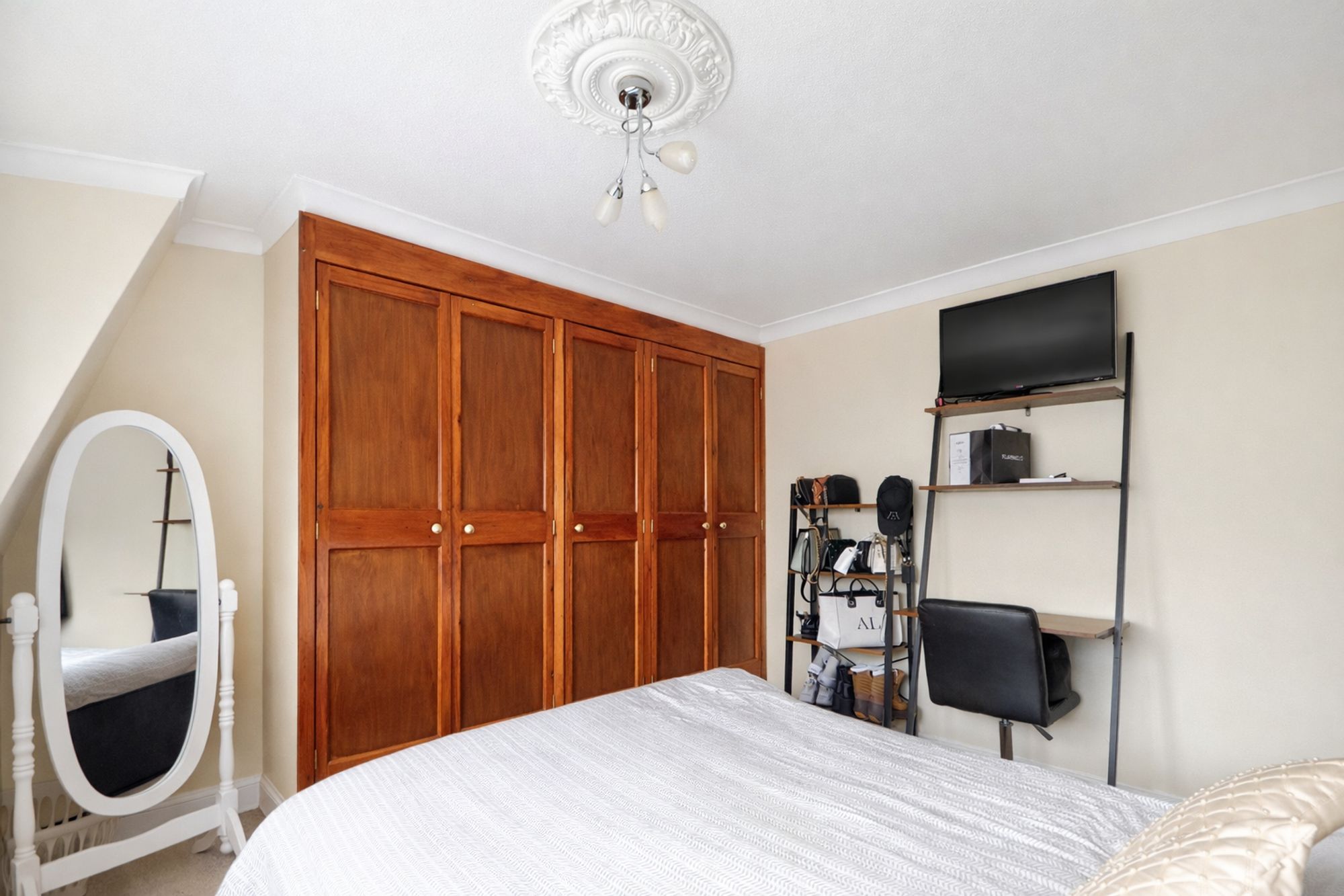 138f1731-d451-43a6-9e82-b936d0a30dea