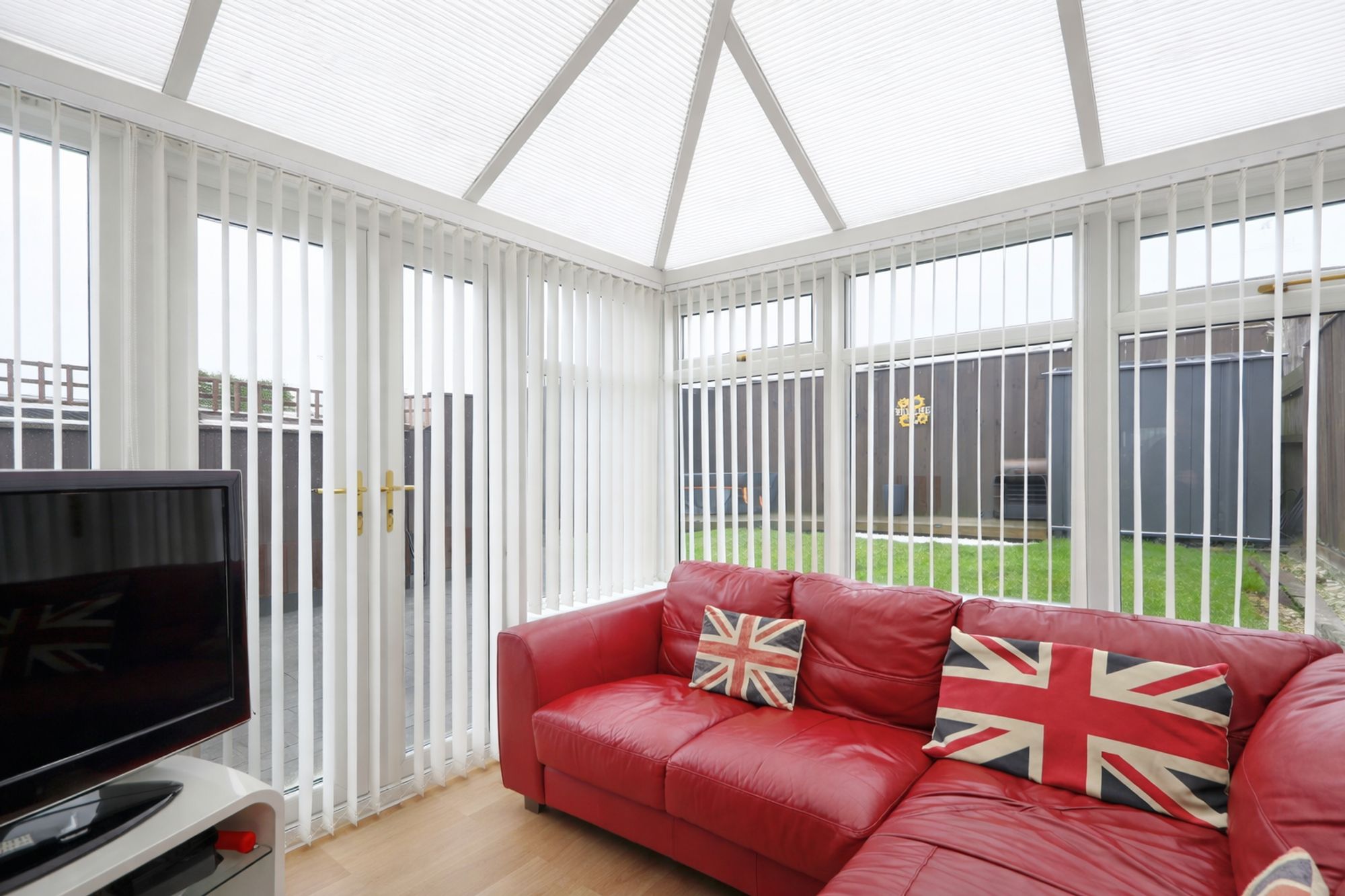 c534626d-6d2a-4968-bfa1-fbb7c97e55f9