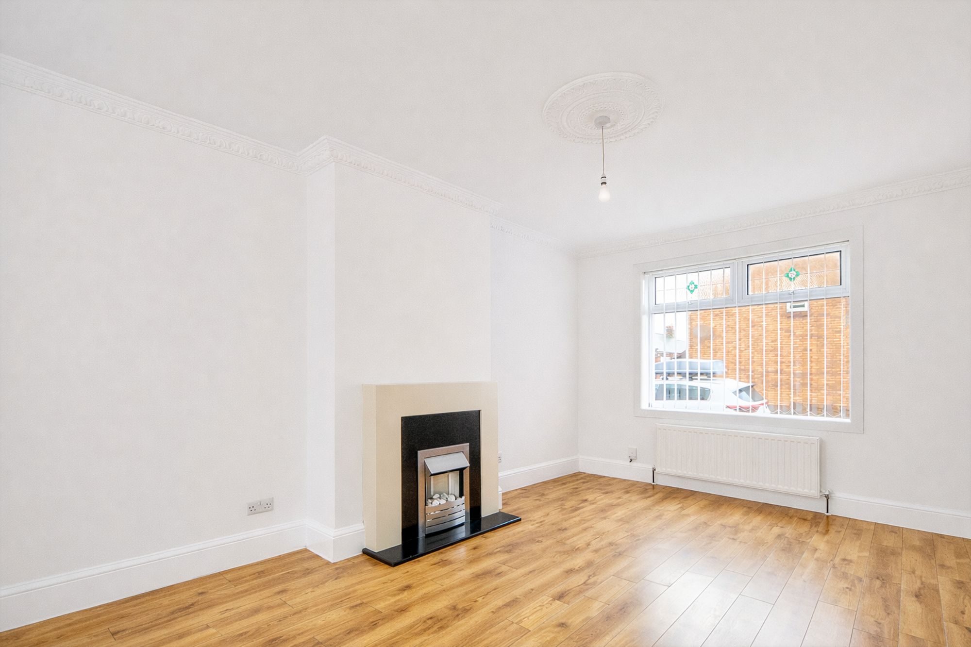 817dc9f0-f4c6-4a42-8ce2-df49895a5f09