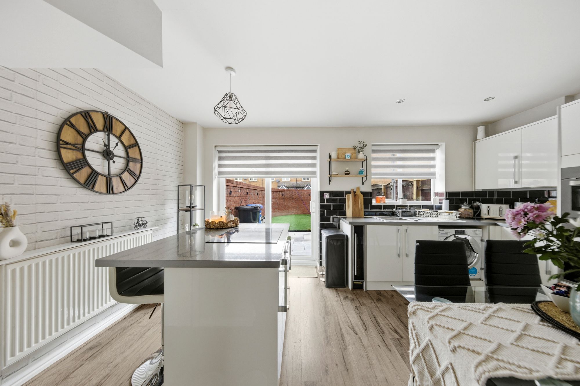 Houston Gardens, Great Sankey, WA5